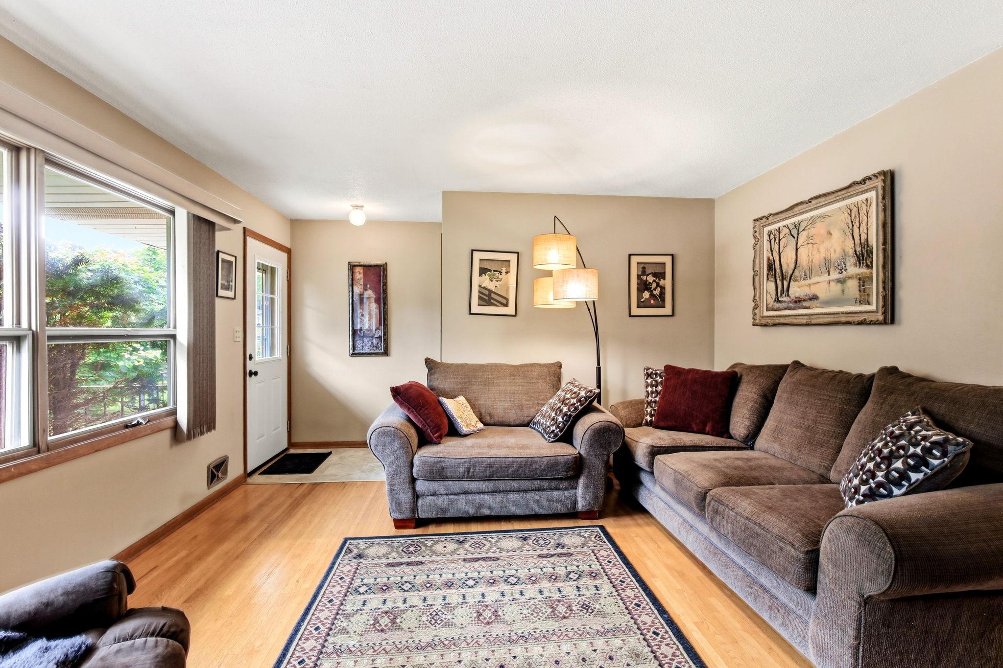 View of Residential at 2801 Galtier Street, Roseville MN 55113, Roseville (5 of 37) - Mike Wilen | Minnesota Team Real Estate