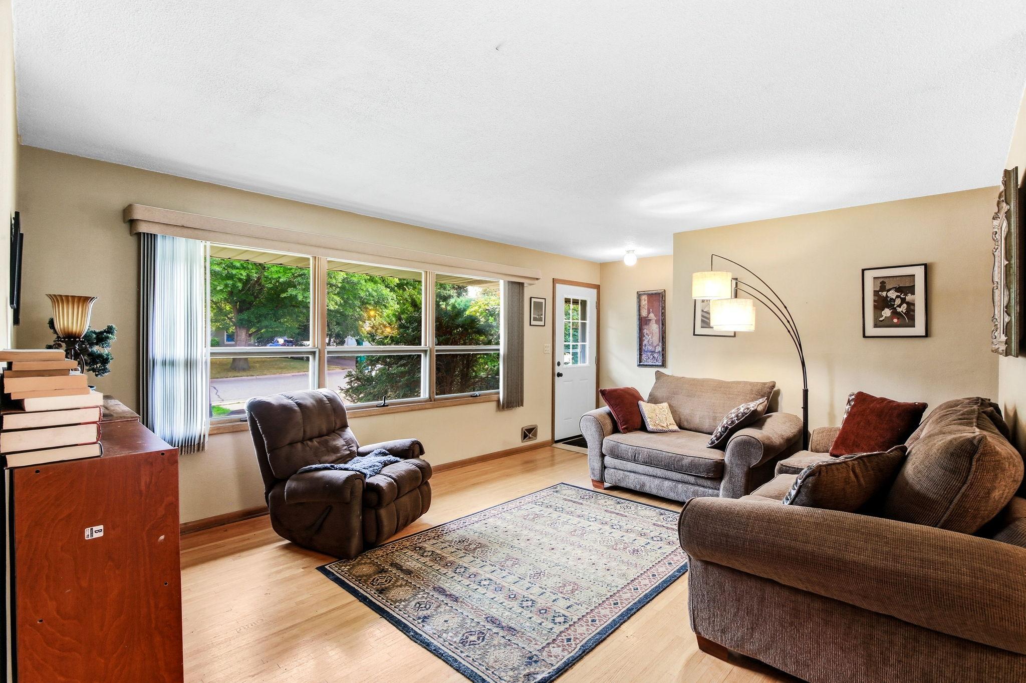 View of Residential at 2801 Galtier Street, Roseville MN 55113, Roseville (4 of 37) - Mike Wilen | Minnesota Team Real Estate