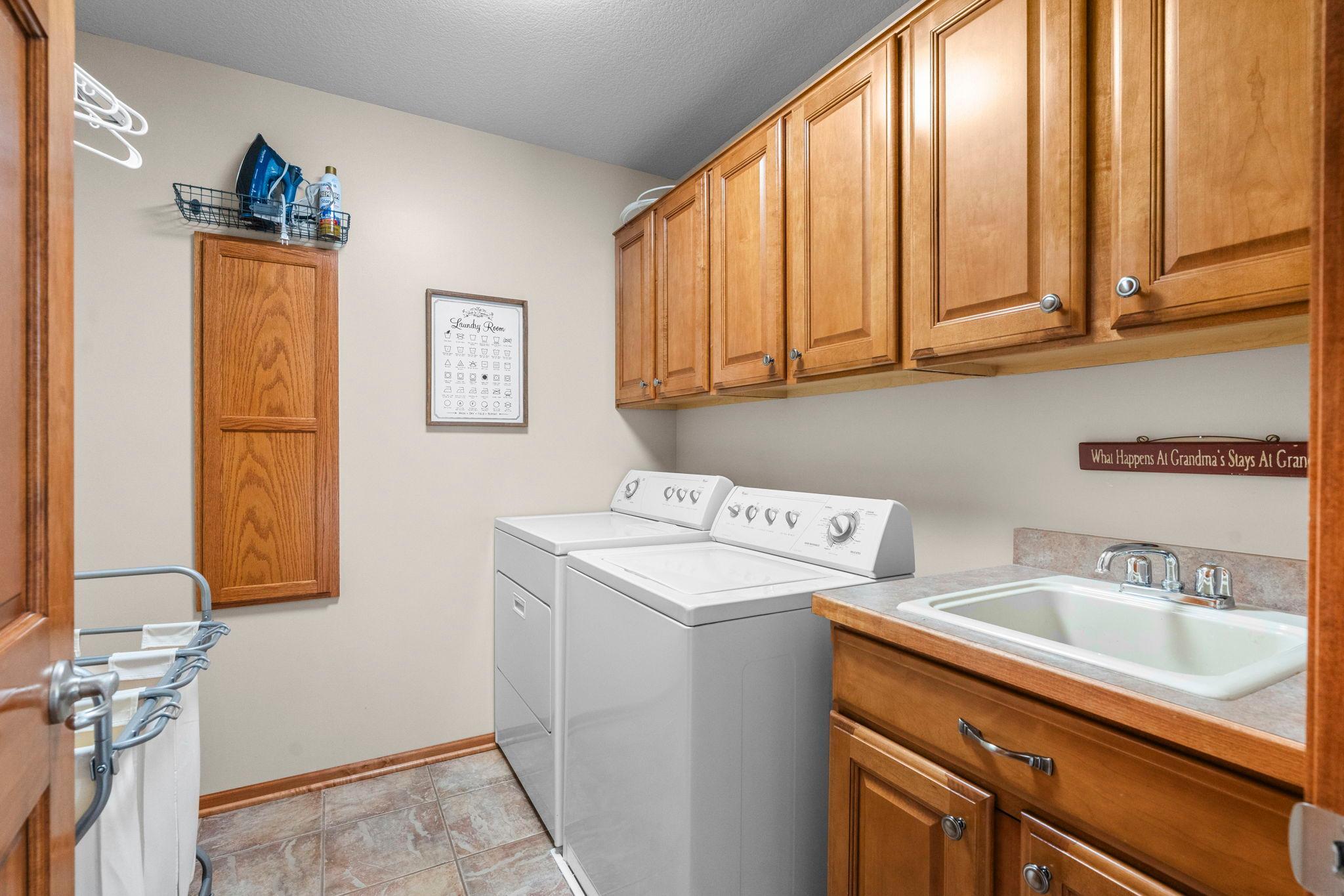 View of Residential at 1106 Overlook Lane, Carver MN 55315, Carver (28 of 36) - Mike Wilen | Minnesota Team Real Estate
