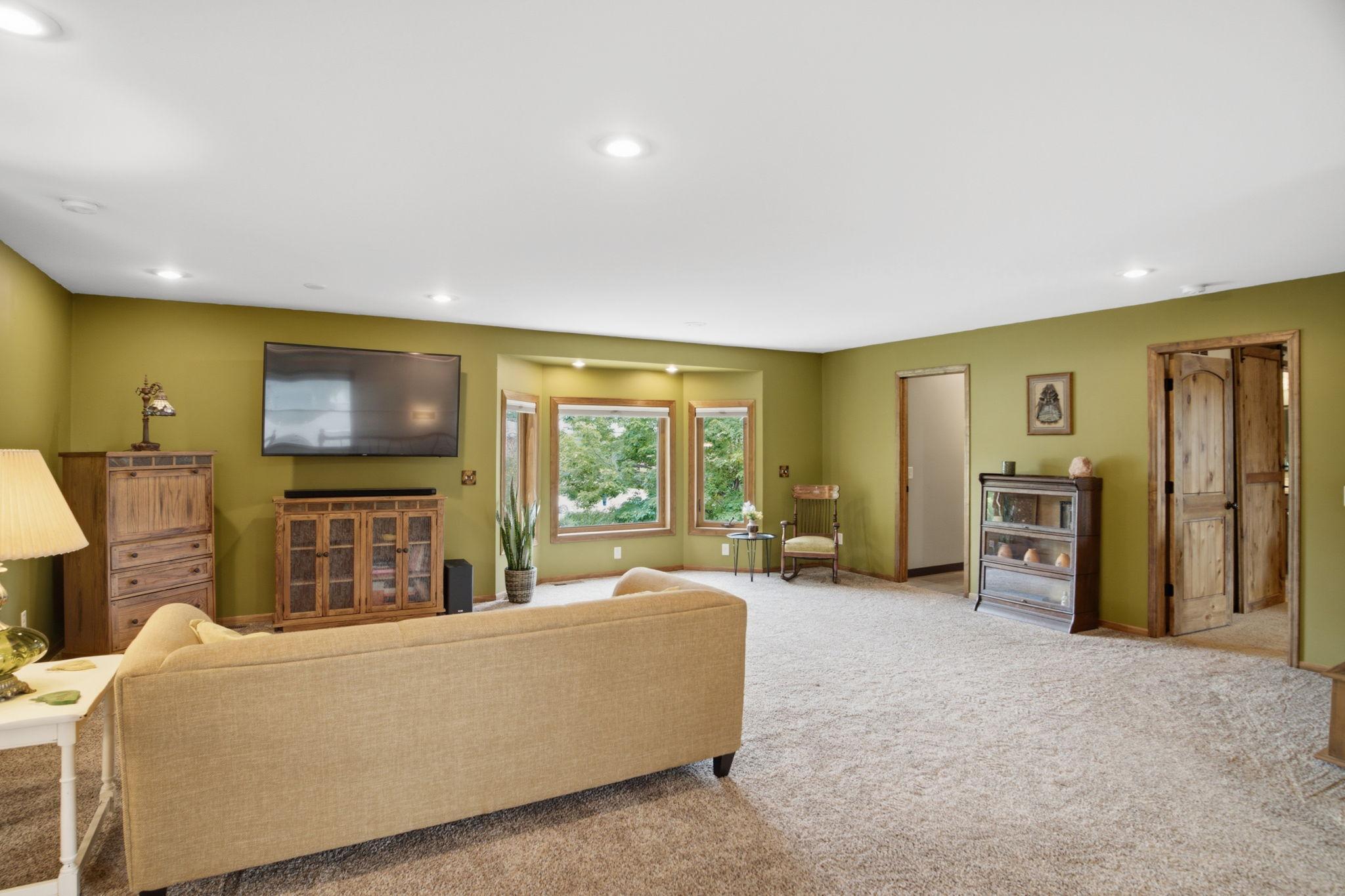 View of Residential at 9140 Aldrich Avenue, Bloomington MN 55420, Bloomington (22 of 64) - Mike Wilen | Minnesota Team Real Estate