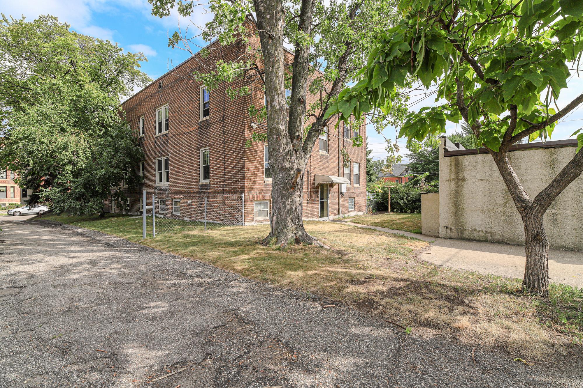 View of Residential at 1824 Elliot Avenue #207, Minneapolis MN 55404, Minneapolis (24 of 25) - Mike Wilen | Minnesota Team Real Estate