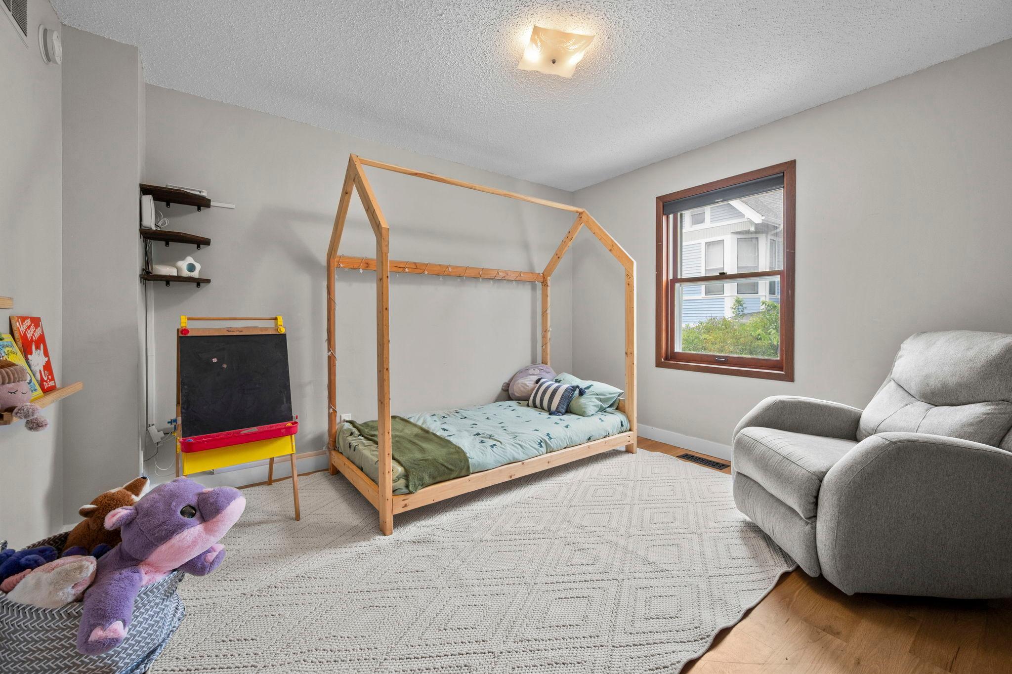 View of Residential at 235 Kent Street, Saint Paul MN 55102, Saint Paul (22 of 56) - Mike Wilen | Minnesota Team Real Estate
