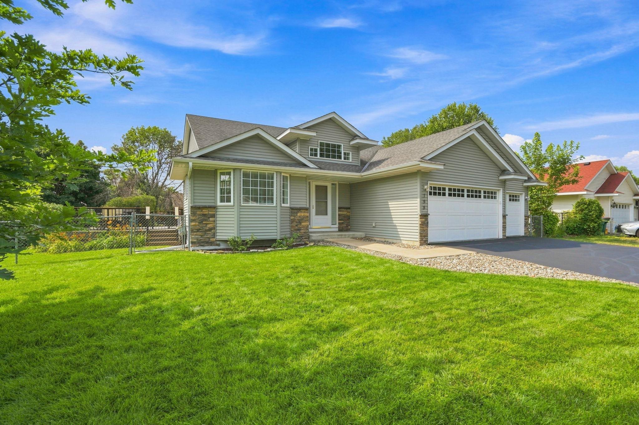 View of Residential at 798 104th Court, Blaine MN 55434, Blaine (3 of 44) - Mike Wilen | Minnesota Team Real Estate