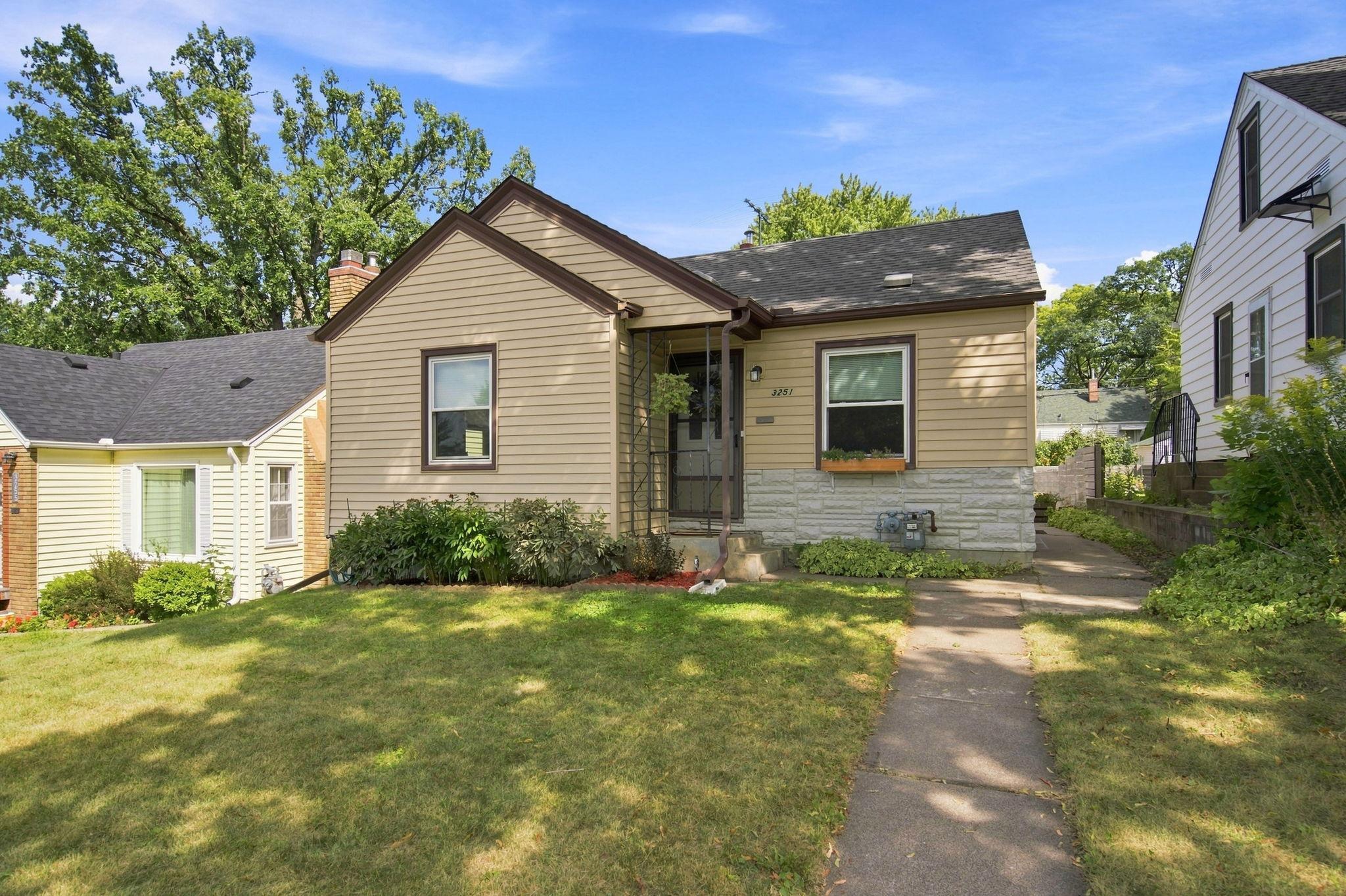 View of Residential at 3251 Taylor Street, Minneapolis MN 55418, Minneapolis (40 of 43) - Mike Wilen | Minnesota Team Real Estate