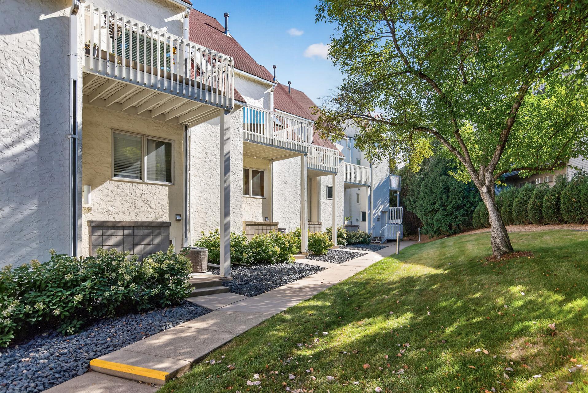 View of Residential at 3059 Lake Shore Drive #A, Minneapolis MN 55416, Minneapolis (26 of 29) - Mike Wilen | Minnesota Team Real Estate