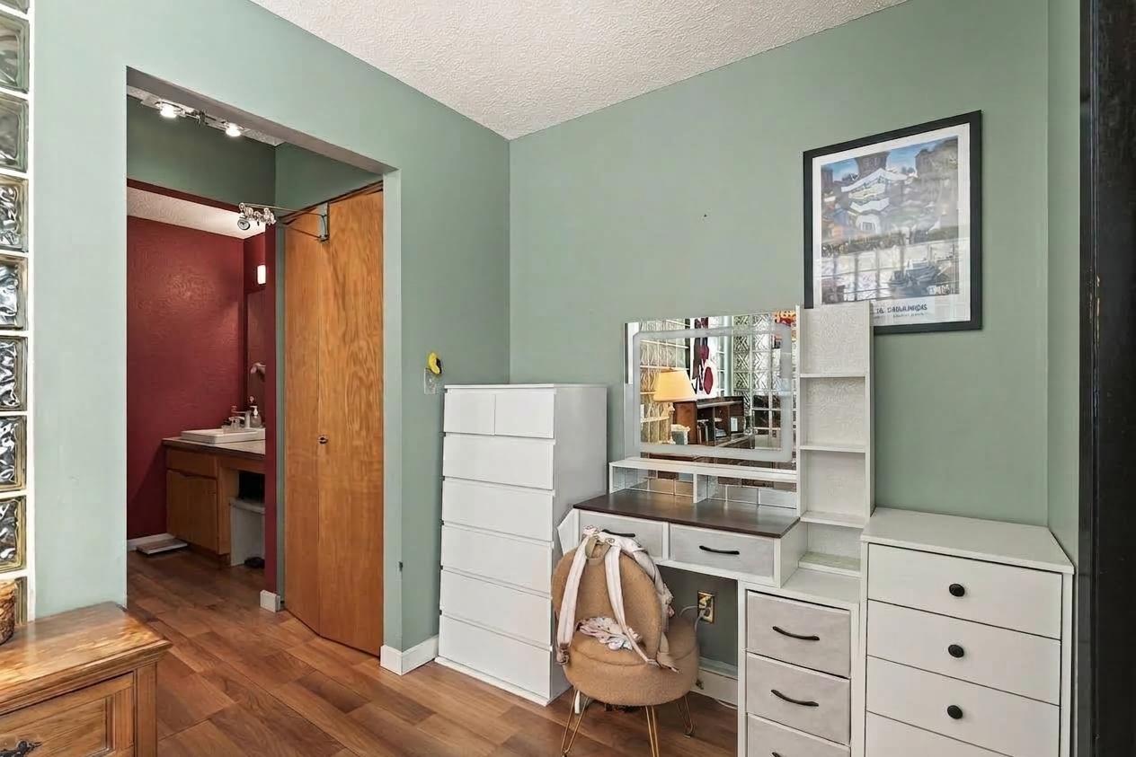 View of Residential at 3059 Lake Shore Drive #A, Minneapolis MN 55416, Minneapolis (15 of 27) - Mike Wilen | Minnesota Team Real Estate