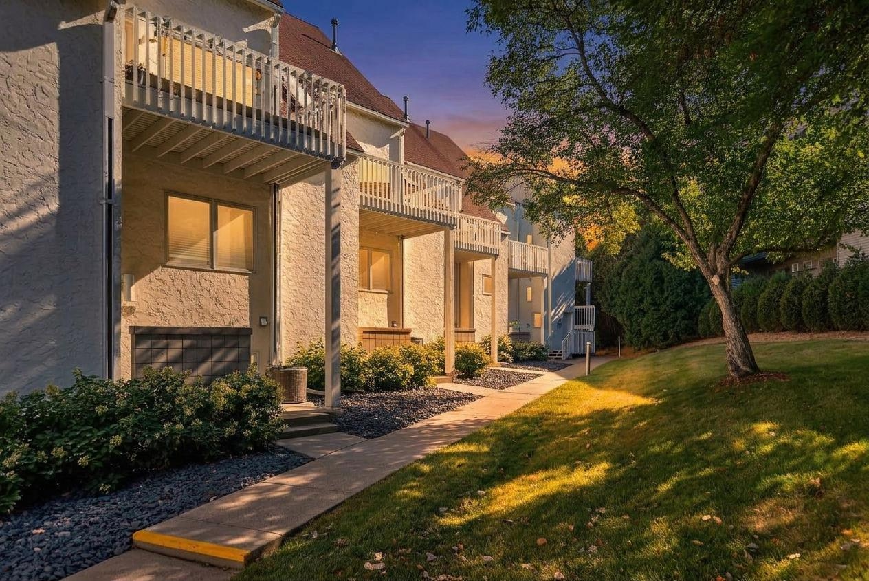 View of (CC) Two Unit at 3059 Lake Shore Drive, Minneapolis - Mike Wilen | Minnesota Team Real Estate