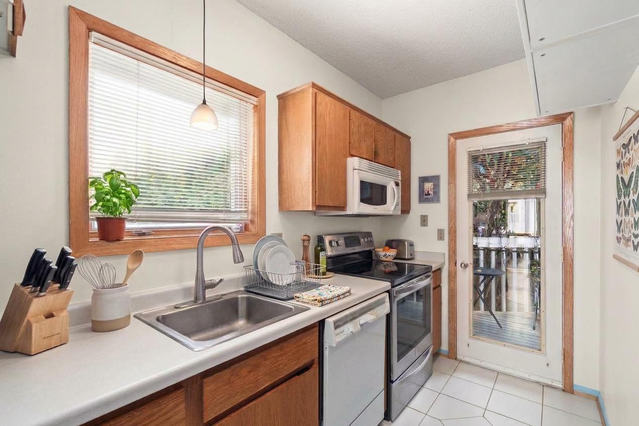 View of Residential at 3059 Lake Shore Drive #A, Minneapolis MN 55416, Minneapolis (11 of 38) - Mike Wilen | Minnesota Team Real Estate