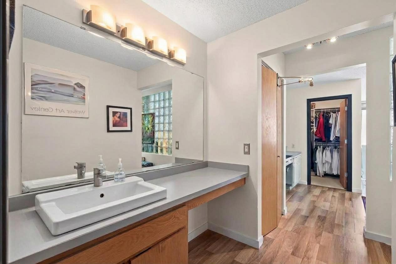 View of Residential at 3059 Lake Shore Drive #A, Minneapolis MN 55416, Minneapolis (24 of 38) - Mike Wilen | Minnesota Team Real Estate