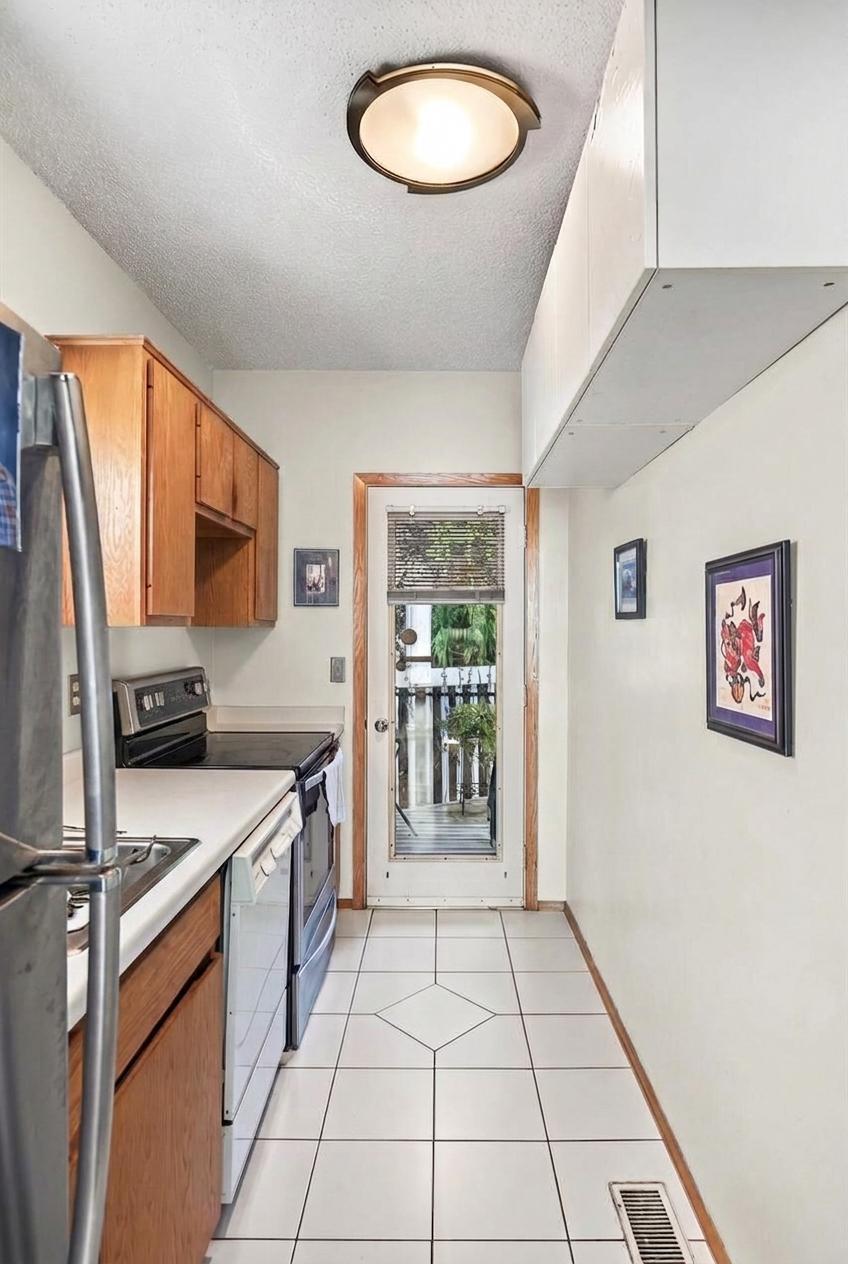 View of Residential at 3059 Lake Shore Drive #A, Minneapolis MN 55416, Minneapolis (10 of 38) - Mike Wilen | Minnesota Team Real Estate