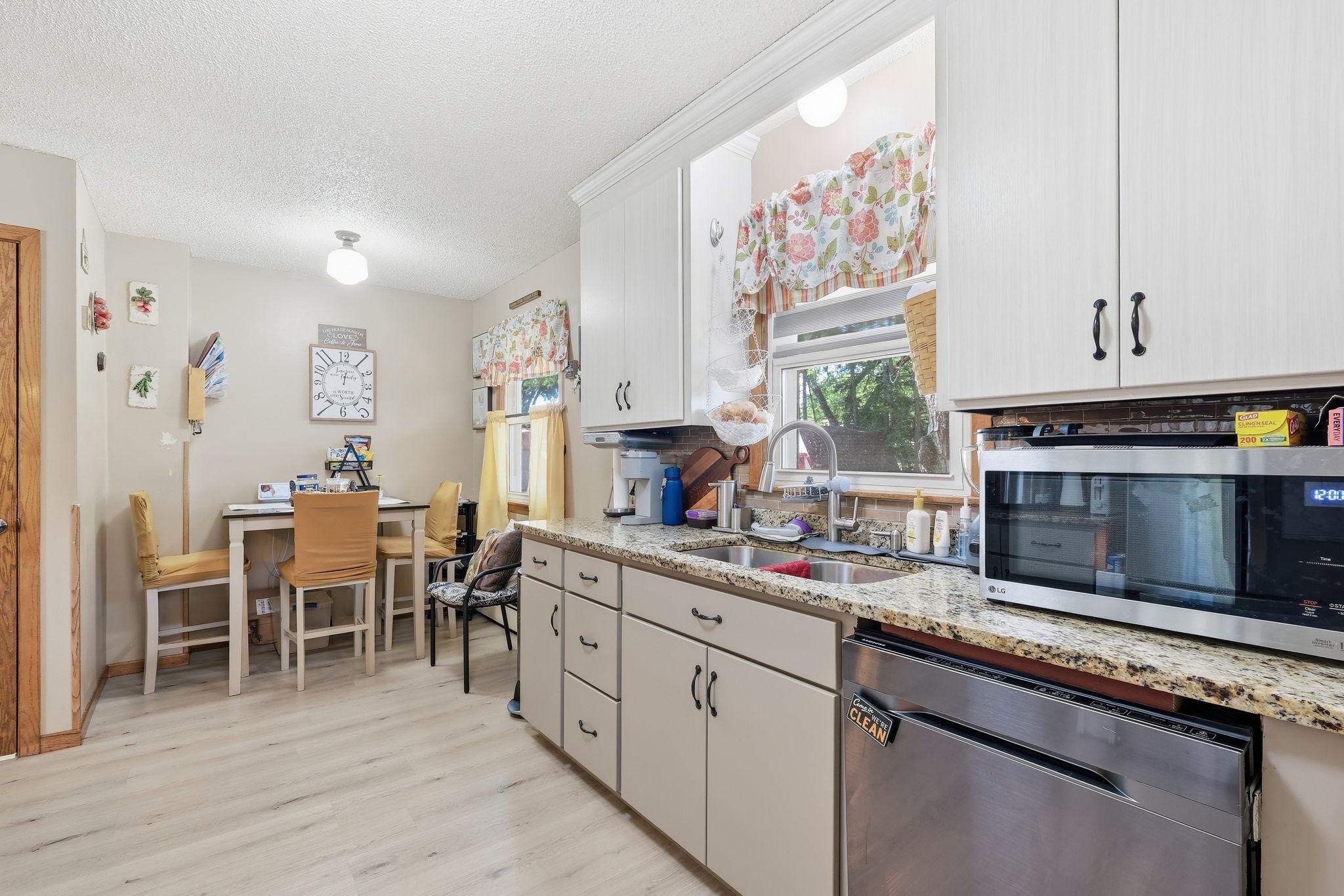 View of Residential at 6933 Brunswick Avenue, Brooklyn Park MN 55429, Brooklyn Park (13 of 30) - Mike Wilen | Minnesota Team Real Estate