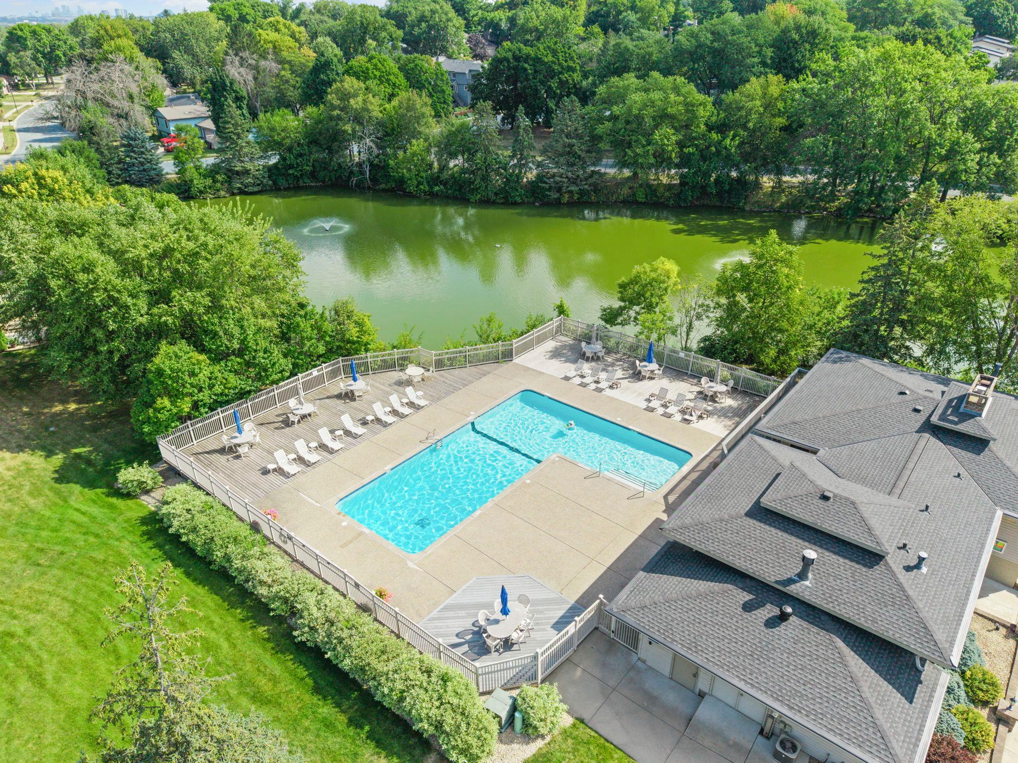 View of Residential at 5757 Hyland Courts Drive, Bloomington MN 55437, Bloomington (25 of 32) - Mike Wilen | Minnesota Team Real Estate