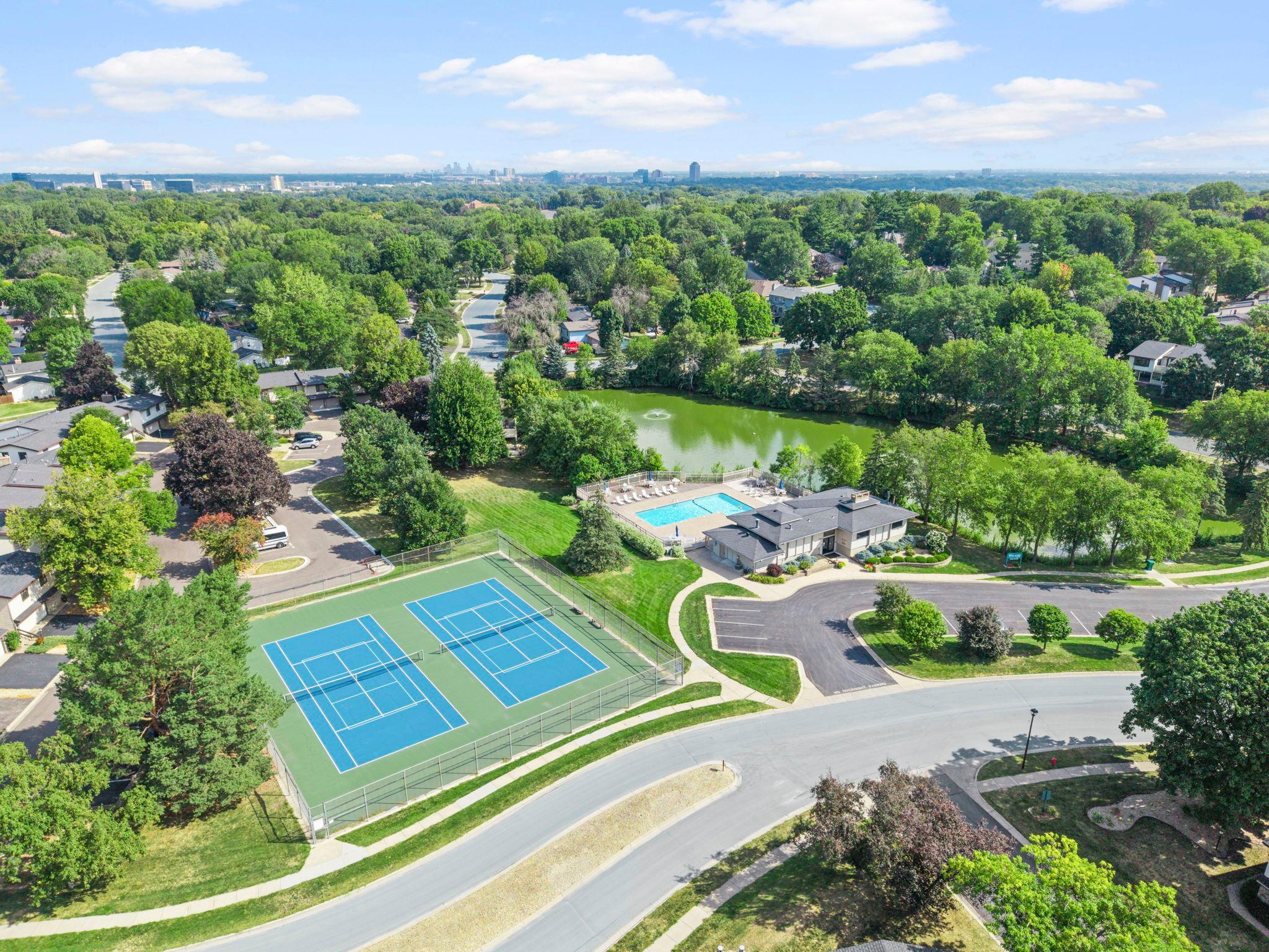 View of Residential at 5757 Hyland Courts Drive, Bloomington MN 55437, Bloomington (24 of 32) - Mike Wilen | Minnesota Team Real Estate