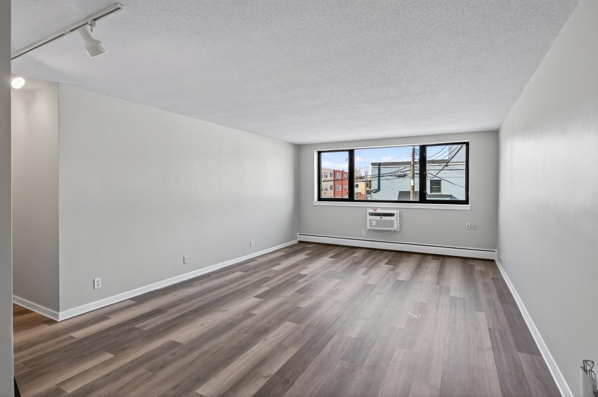 View of Residential at 2500 Blaisdell Avenue #206, Minneapolis MN 55404, Minneapolis (8 of 16) - Mike Wilen | Minnesota Team Real Estate