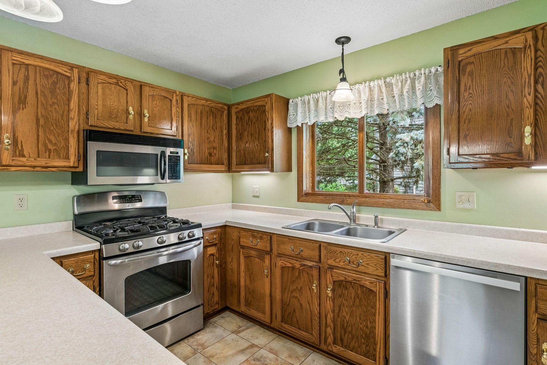 View of Residential at 12725 Ethelton Way, Apple Valley MN 55124, Apple Valley (8 of 26) - Mike Wilen | Minnesota Team Real Estate