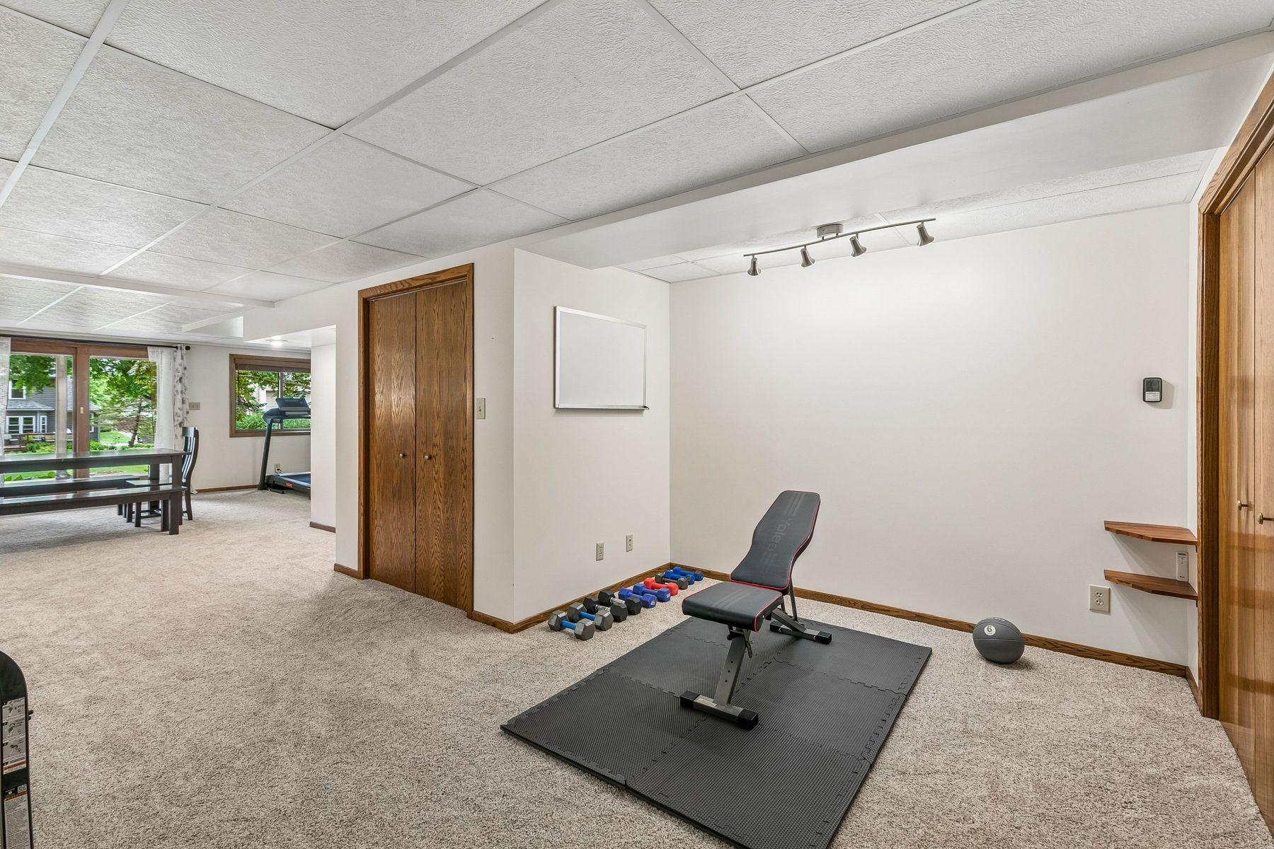 View of Residential at 12725 Ethelton Way, Apple Valley MN 55124, Apple Valley (19 of 26) - Mike Wilen | Minnesota Team Real Estate