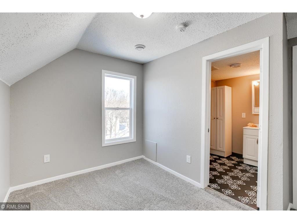 View of Residential Income at 2834 15th Avenue, Minneapolis MN 55407, Minneapolis (46 of 50) - Mike Wilen | Minnesota Team Real Estate