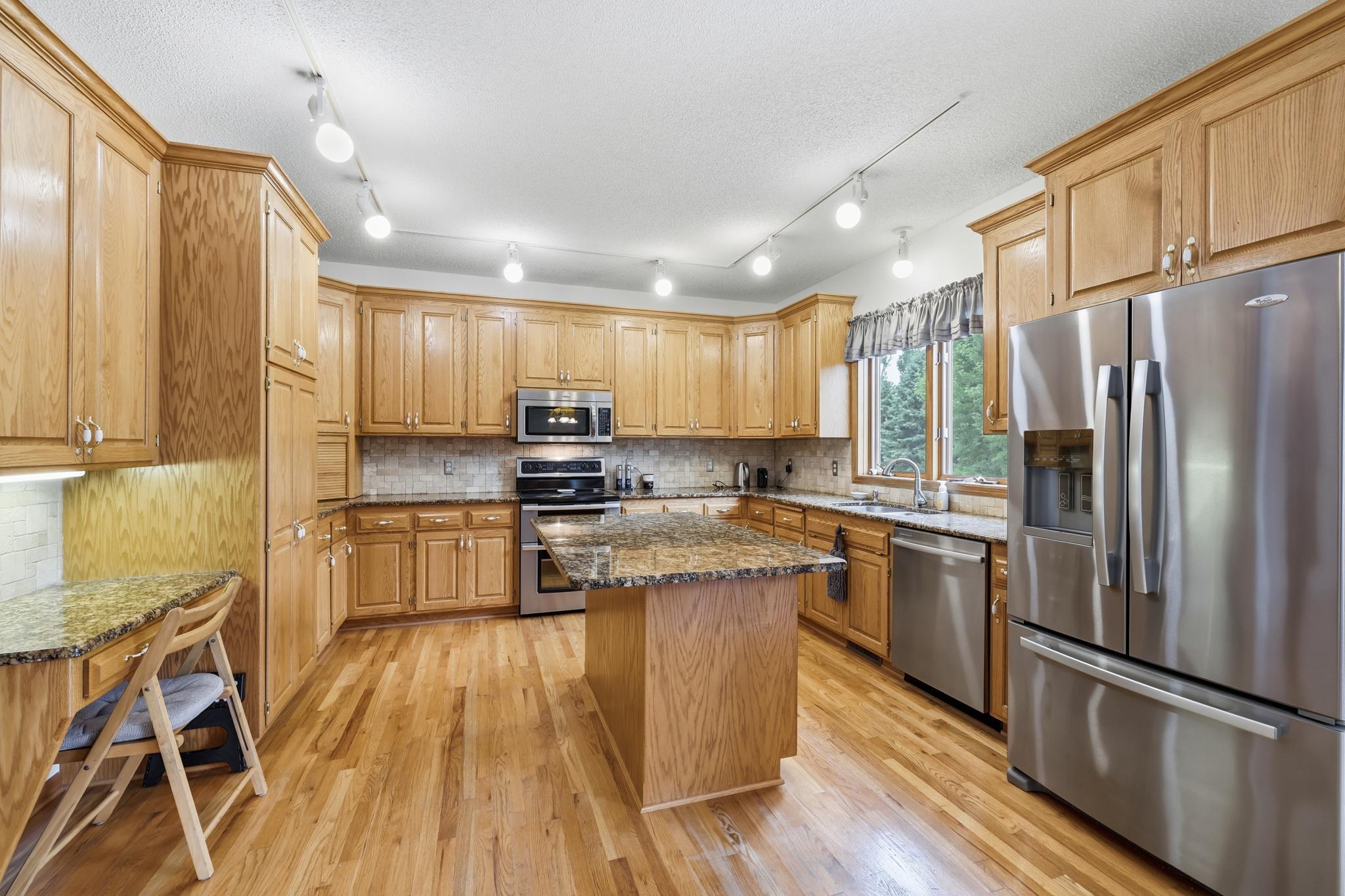 View of Residential at 21386 Goldenrod Circle, Rogers MN 55374, Rogers (9 of 42) - Mike Wilen | Minnesota Team Real Estate