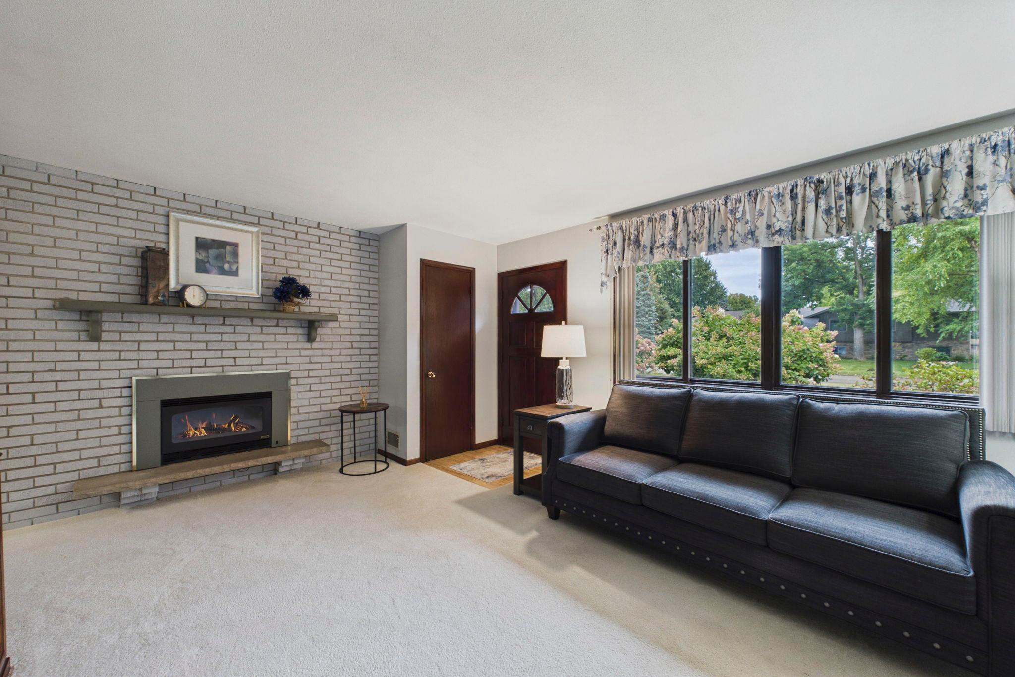 View of Residential at 6720 175th Avenue, Eden Prairie MN 55346, Eden Prairie (4 of 21) - Mike Wilen | Minnesota Team Real Estate
