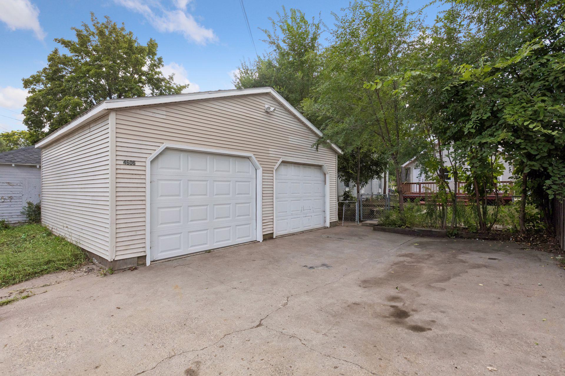 View of Residential at 4606 Bryant Avenue, Minneapolis MN 55412, Minneapolis (31 of 39) - Mike Wilen | Minnesota Team Real Estate