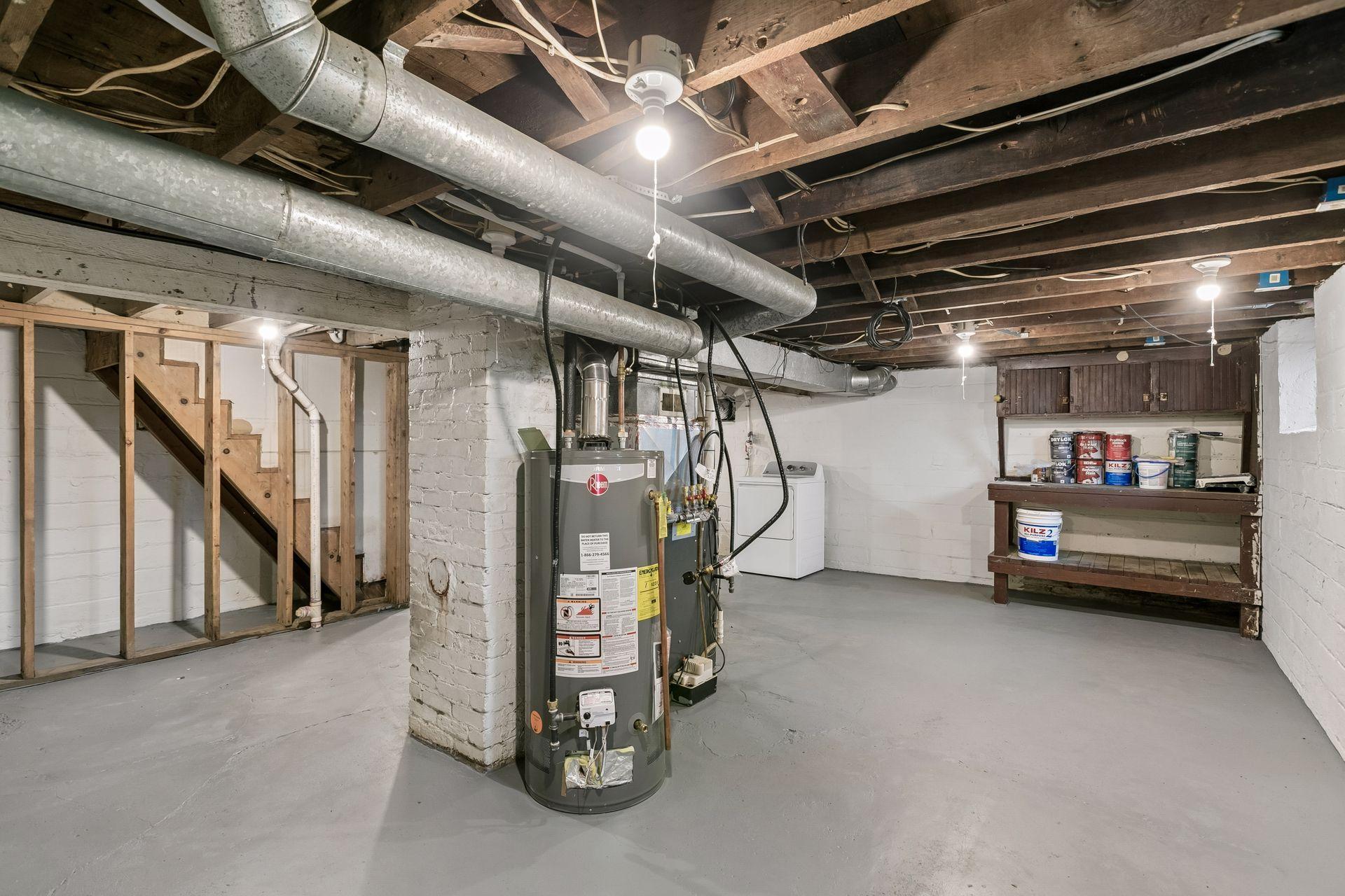 View of Residential at 4606 Bryant Avenue, Minneapolis MN 55412, Minneapolis (33 of 39) - Mike Wilen | Minnesota Team Real Estate