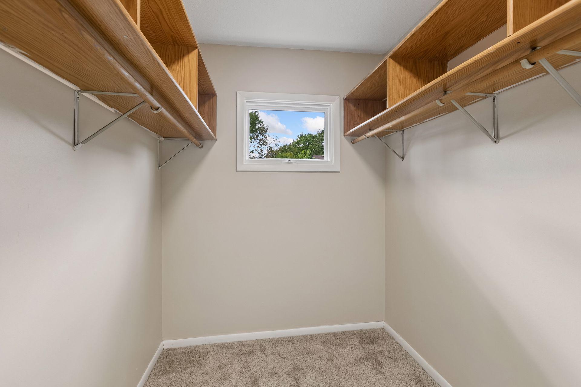 View of Residential at 4606 Bryant Avenue, Minneapolis MN 55412, Minneapolis (17 of 39) - Mike Wilen | Minnesota Team Real Estate
