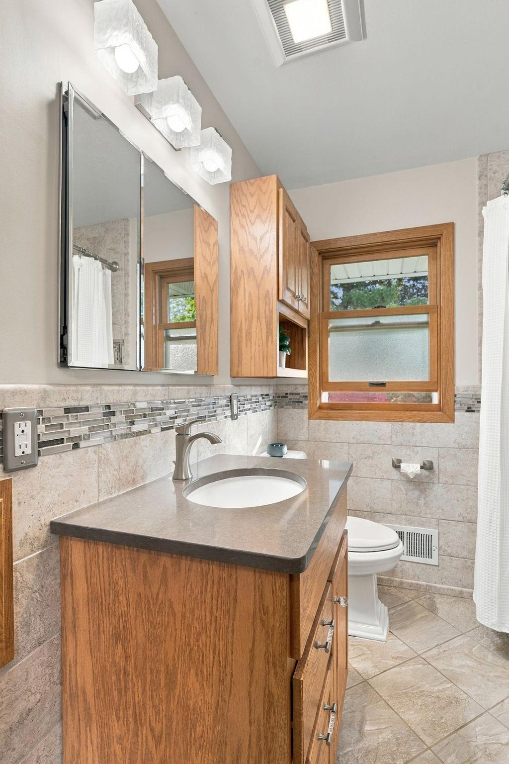 View of Residential at 9025 10th Avenue, Bloomington MN 55420, Bloomington (24 of 45) - Mike Wilen | Minnesota Team Real Estate