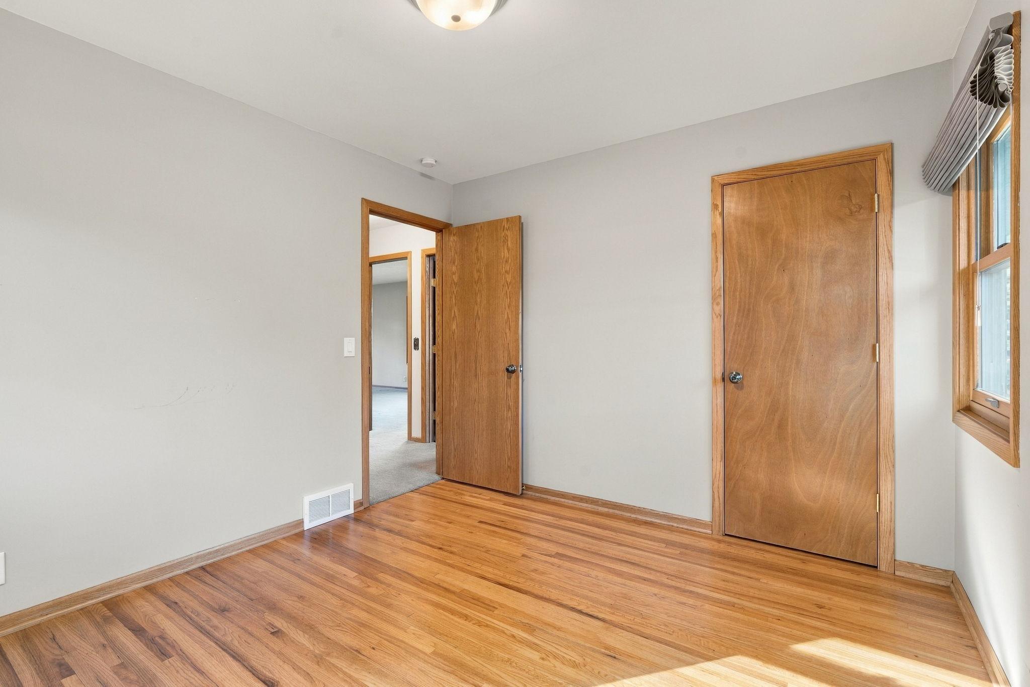 View of Residential at 9025 10th Avenue, Bloomington MN 55420, Bloomington (27 of 45) - Mike Wilen | Minnesota Team Real Estate