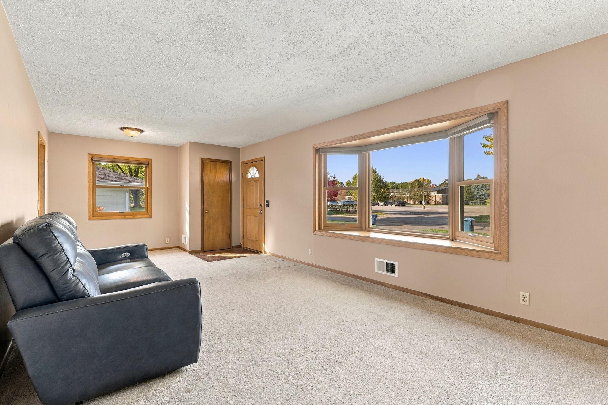 View of Residential at 9025 10th Avenue, Bloomington MN 55420, Bloomington (12 of 45) - Mike Wilen | Minnesota Team Real Estate
