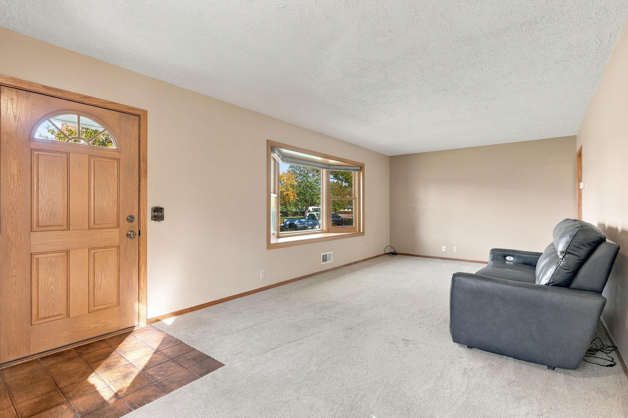 View of Residential at 9025 10th Avenue, Bloomington MN 55420, Bloomington (8 of 45) - Mike Wilen | Minnesota Team Real Estate