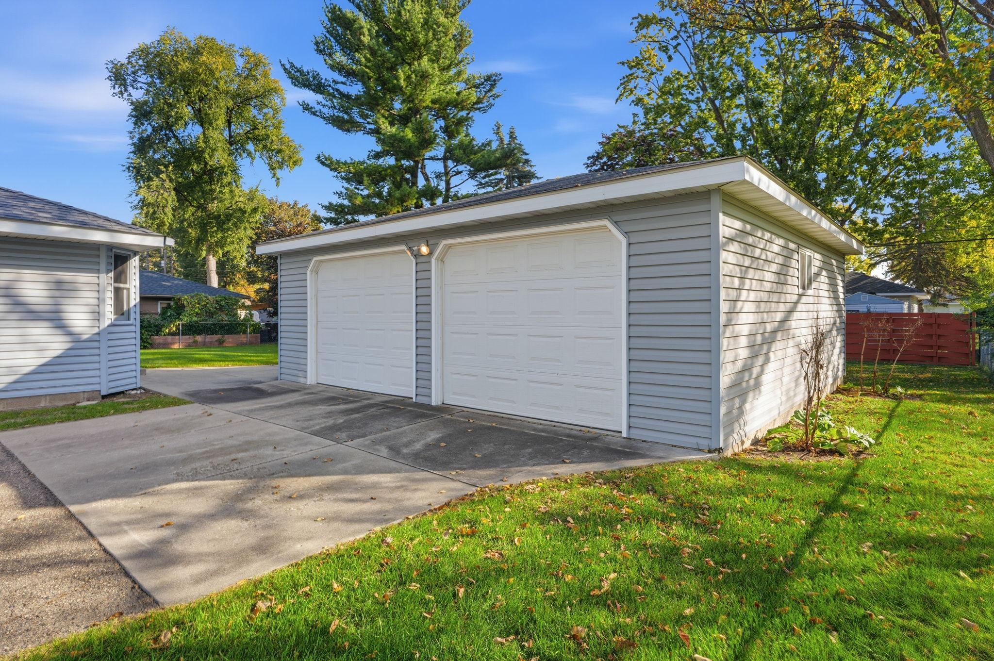 View of Residential at 9025 10th Avenue, Bloomington MN 55420, Bloomington (38 of 45) - Mike Wilen | Minnesota Team Real Estate