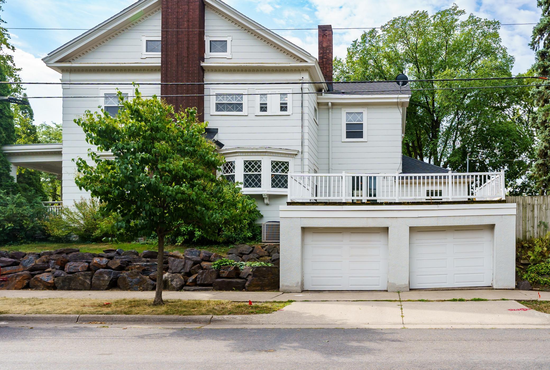 View of Residential at 2500 Humboldt Avenue, Minneapolis MN 55405, Minneapolis (6 of 55) - Mike Wilen | Minnesota Team Real Estate