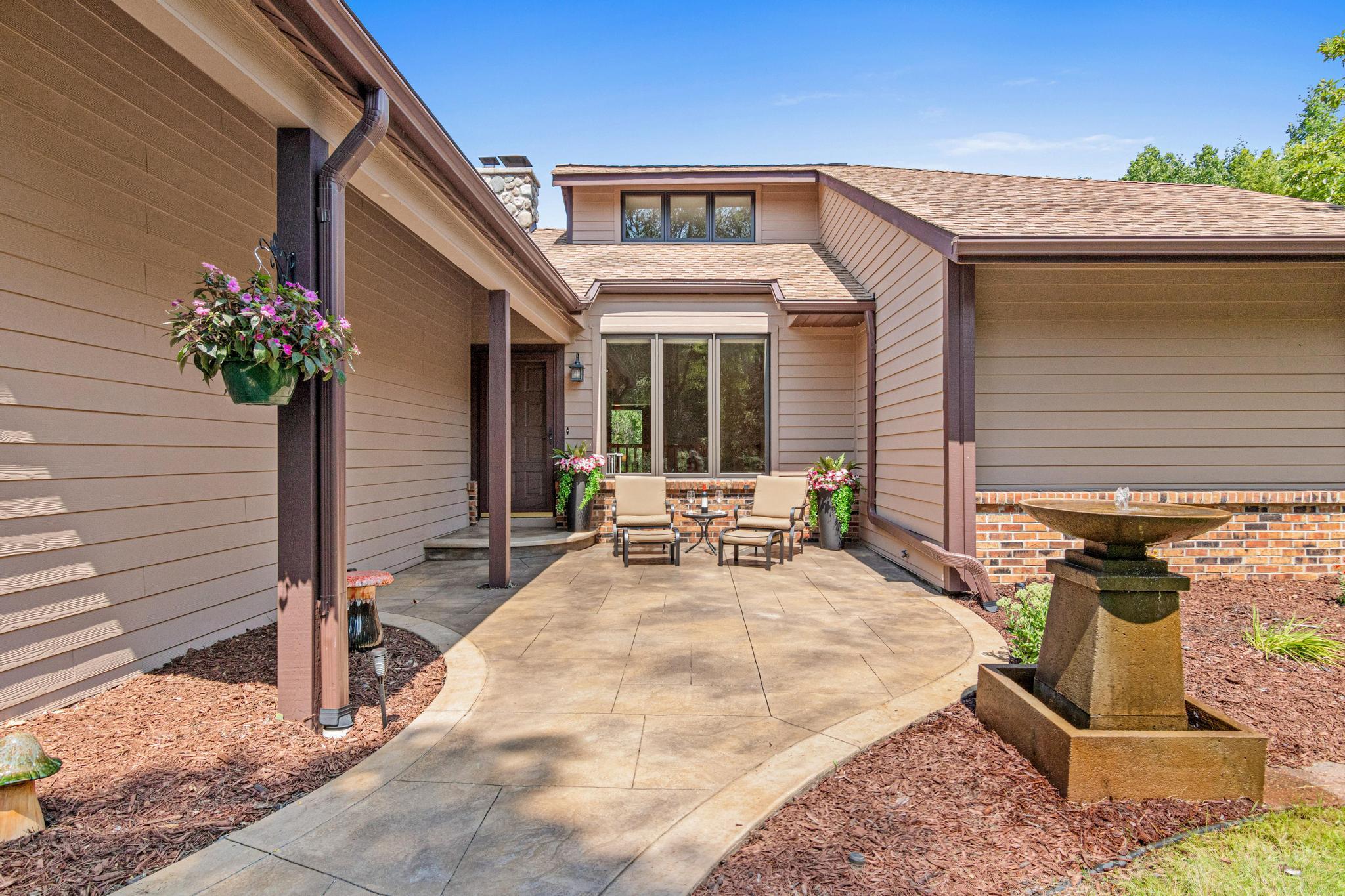 View of Residential at 2915 Bruce Court, Inver Grove Heights MN 55077, Inver Grove Heights (2 of 40) - Mike Wilen | Minnesota Team Real Estate