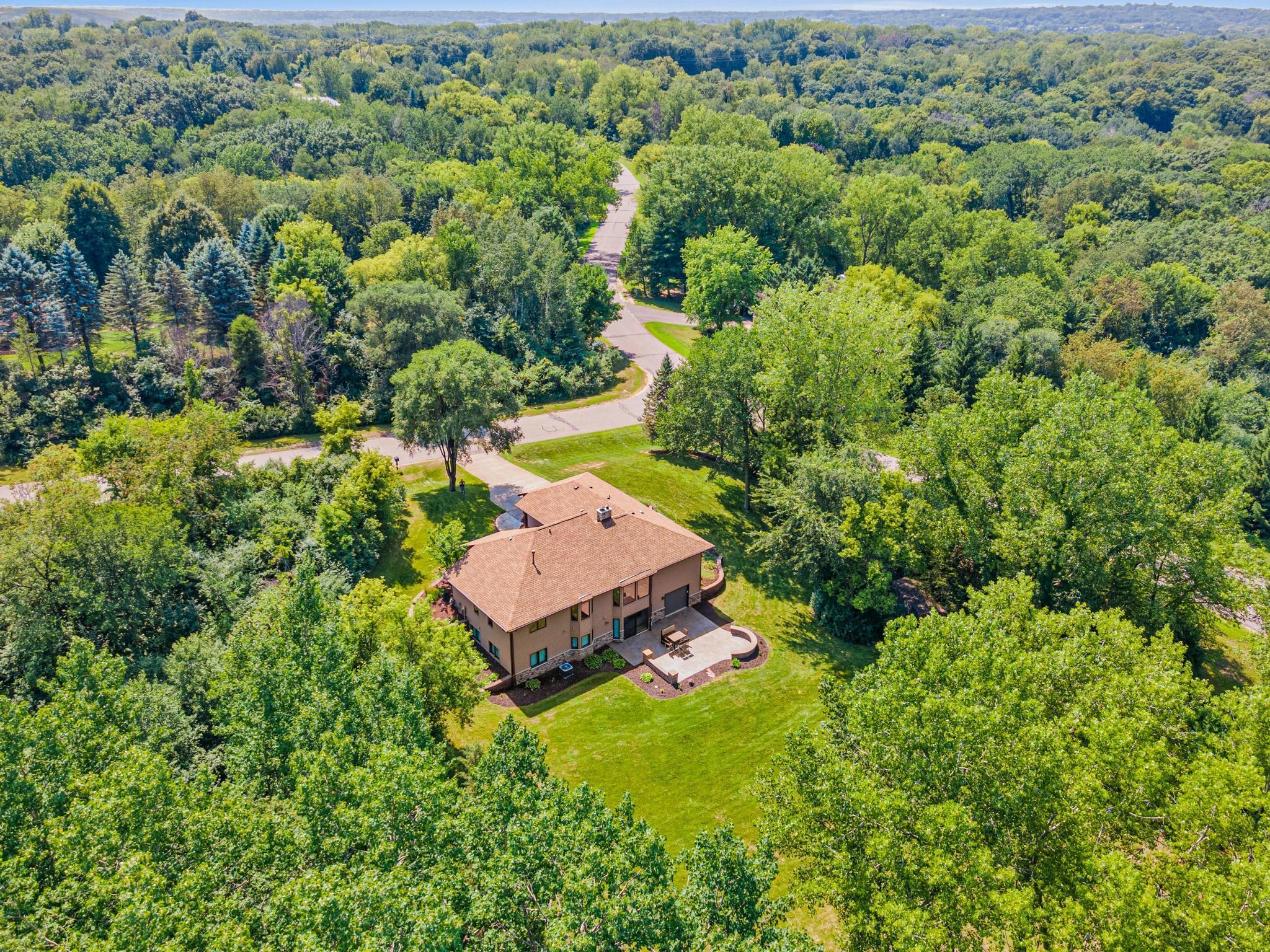 View of Residential at 2915 Bruce Court, Inver Grove Heights MN 55077, Inver Grove Heights (36 of 40) - Mike Wilen | Minnesota Team Real Estate