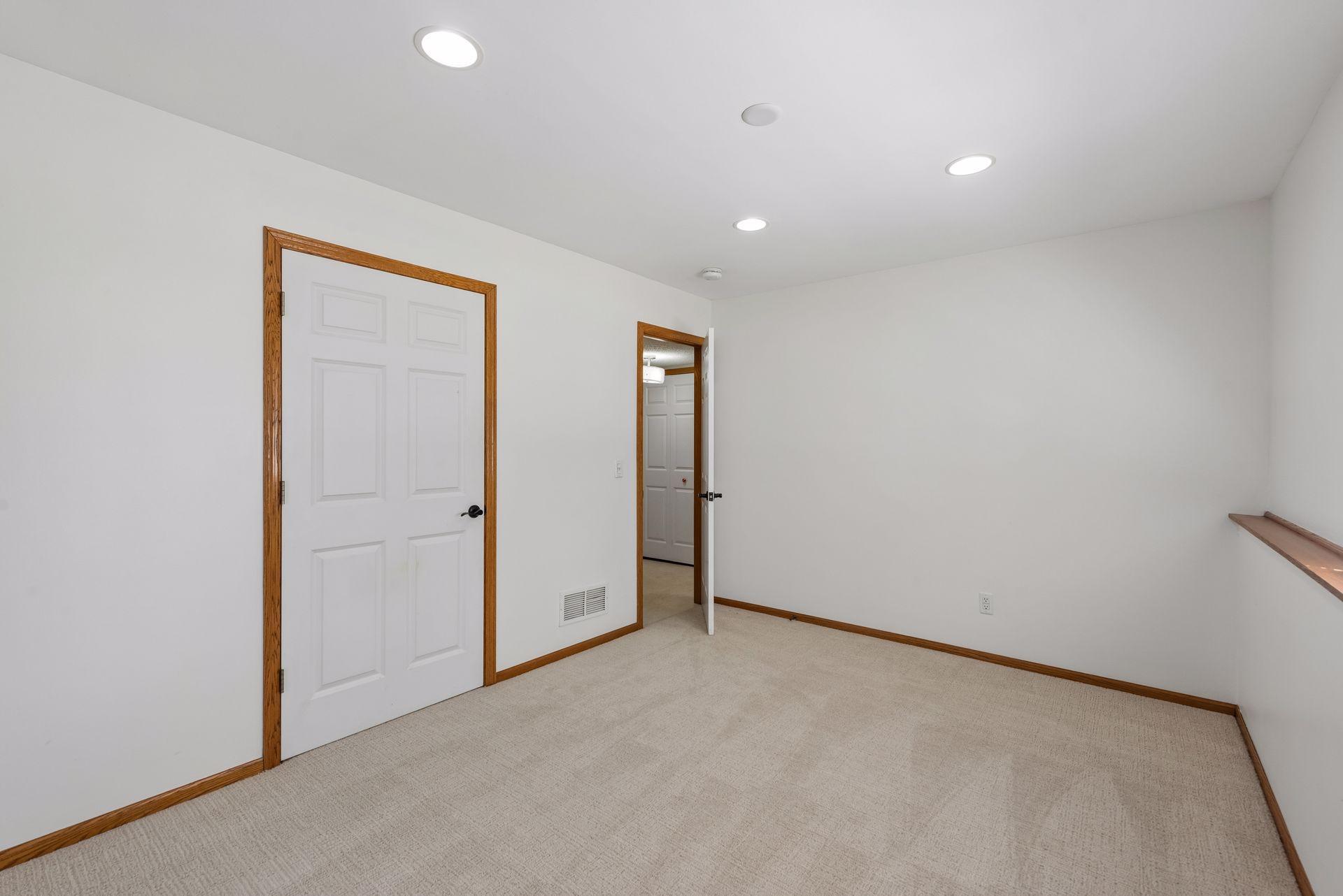 View of Residential at 727 2nd Street, Hopkins MN 55343, Hopkins (26 of 29) - Mike Wilen | Minnesota Team Real Estate