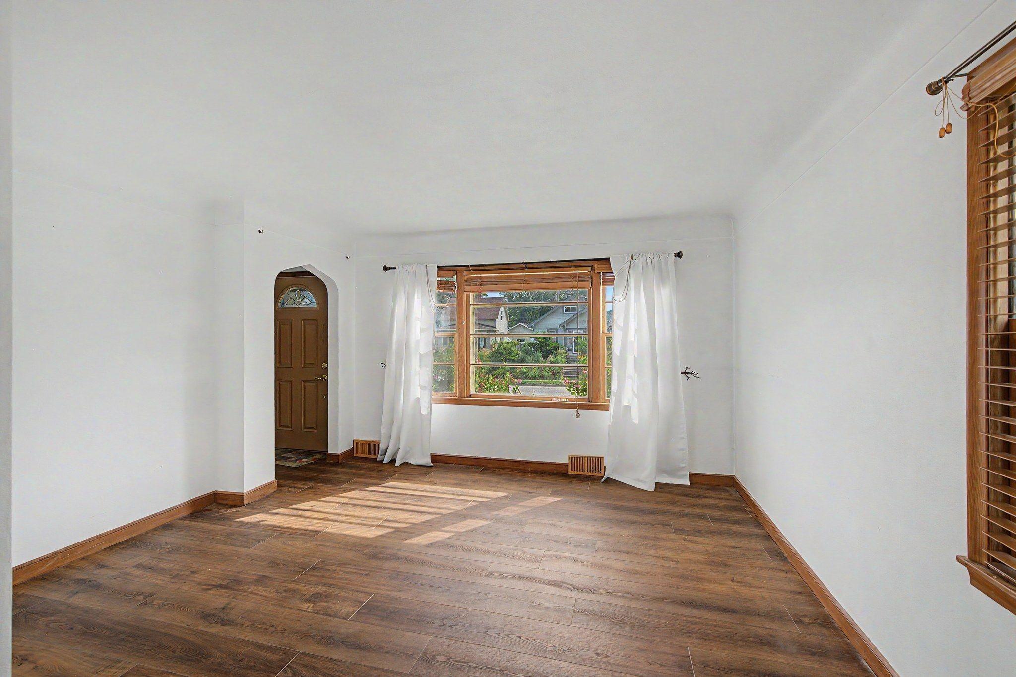 View of Residential at 143 12th Avenue, South Saint Paul MN 55075, South Saint Paul (3 of 43) - Mike Wilen | Minnesota Team Real Estate
