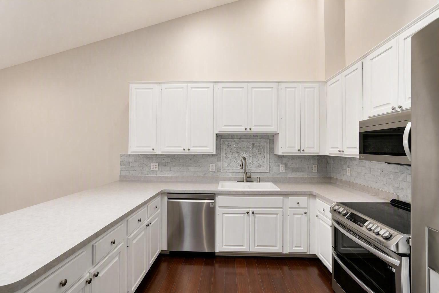 View of Residential at 6159 Creek Line Drive, Minnetonka MN 55345, Minnetonka (9 of 45) - Mike Wilen | Minnesota Team Real Estate