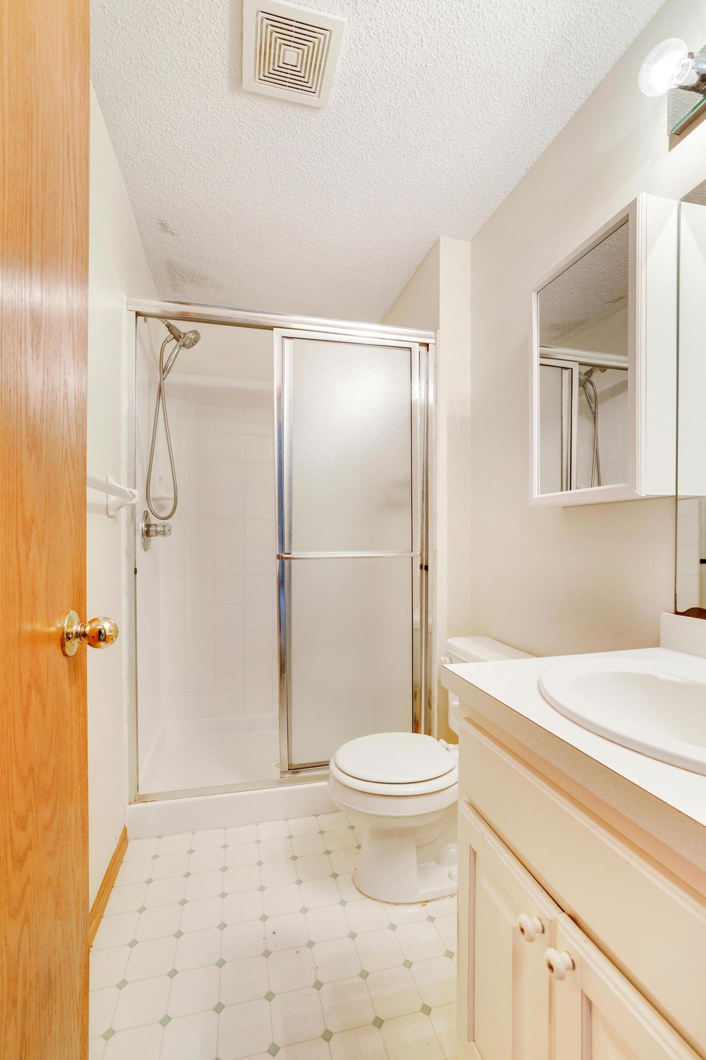 View of Residential at 6159 Creek Line Drive, Minnetonka MN 55345, Minnetonka (34 of 45) - Mike Wilen | Minnesota Team Real Estate