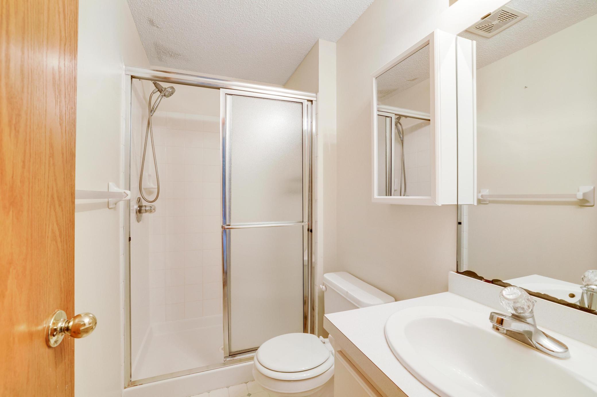 View of Residential at 6159 Creek Line Drive, Minnetonka MN 55345, Minnetonka (35 of 45) - Mike Wilen | Minnesota Team Real Estate