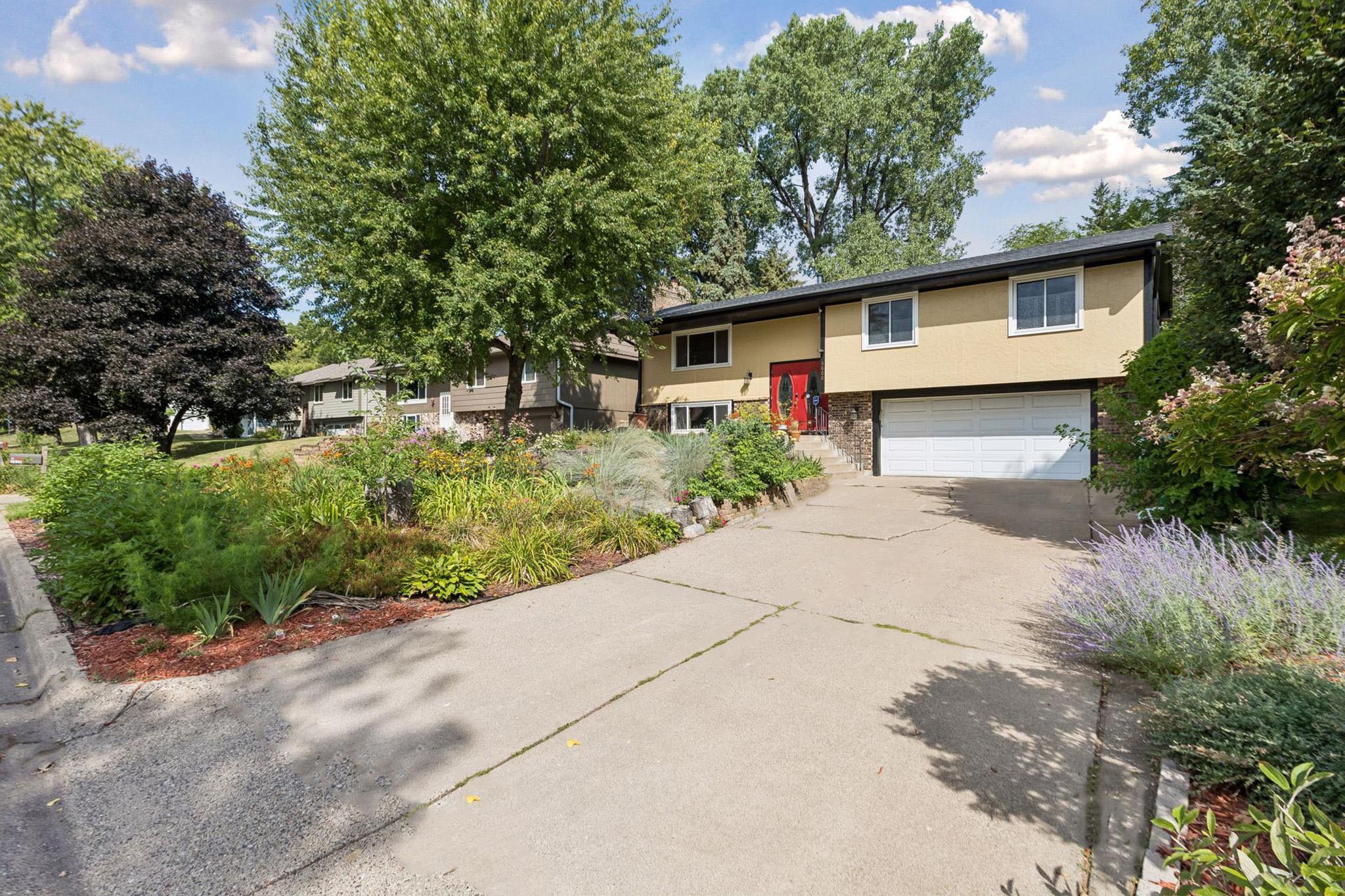 View of Residential at 6800 Valley Place, Crystal MN 55427, Crystal (8 of 36) - Mike Wilen | Minnesota Team Real Estate