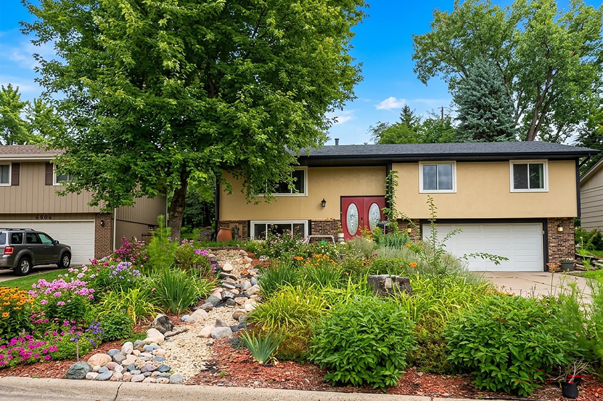 View of Residential at 6800 Valley Place, Crystal MN 55427, Crystal (7 of 36) - Mike Wilen | Minnesota Team Real Estate