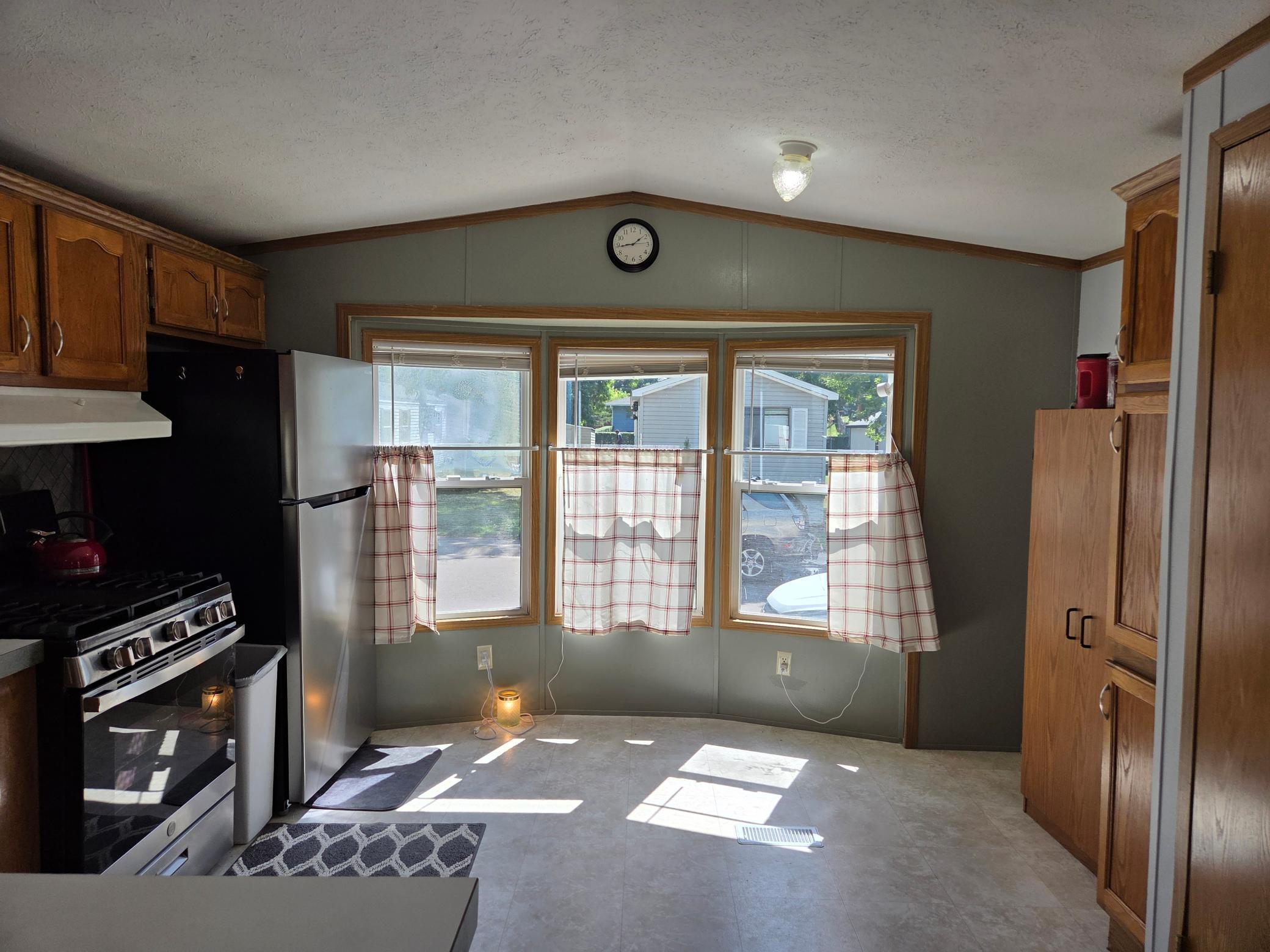 View of Residential at 1150 Cessna Drive, New Brighton MN 55112, New Brighton (13 of 33) - Mike Wilen | Minnesota Team Real Estate