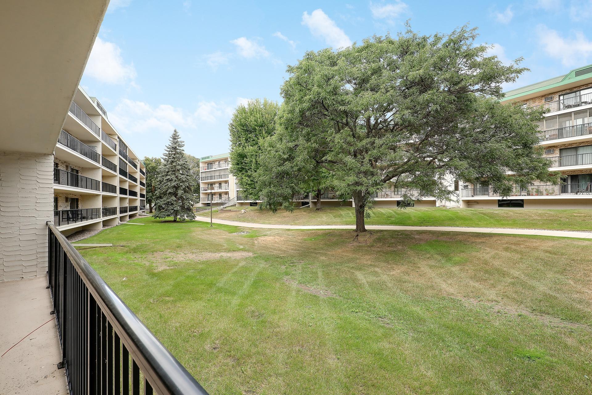 View of Residential at 10411 Cedar Lake Road #208, Minnetonka MN 55305, Minnetonka (14 of 22) - Mike Wilen | Minnesota Team Real Estate
