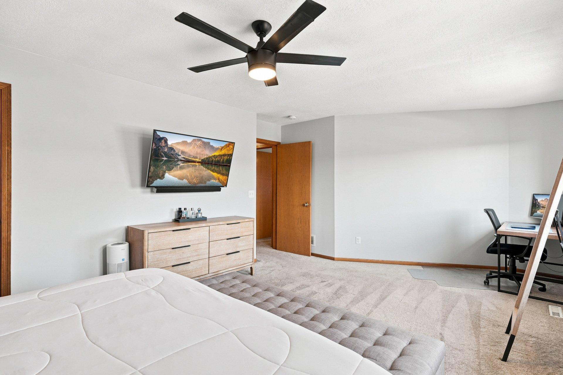 View of Residential at 1122 Heather Lane, Waconia MN 55387, Waconia (11 of 20) - Mike Wilen | Minnesota Team Real Estate