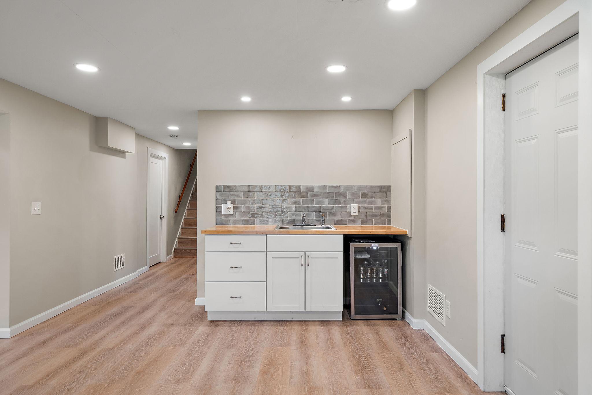 View of Residential at 1351 Hillcrest Drive, Fridley MN 55432, Fridley (21 of 43) - Mike Wilen | Minnesota Team Real Estate