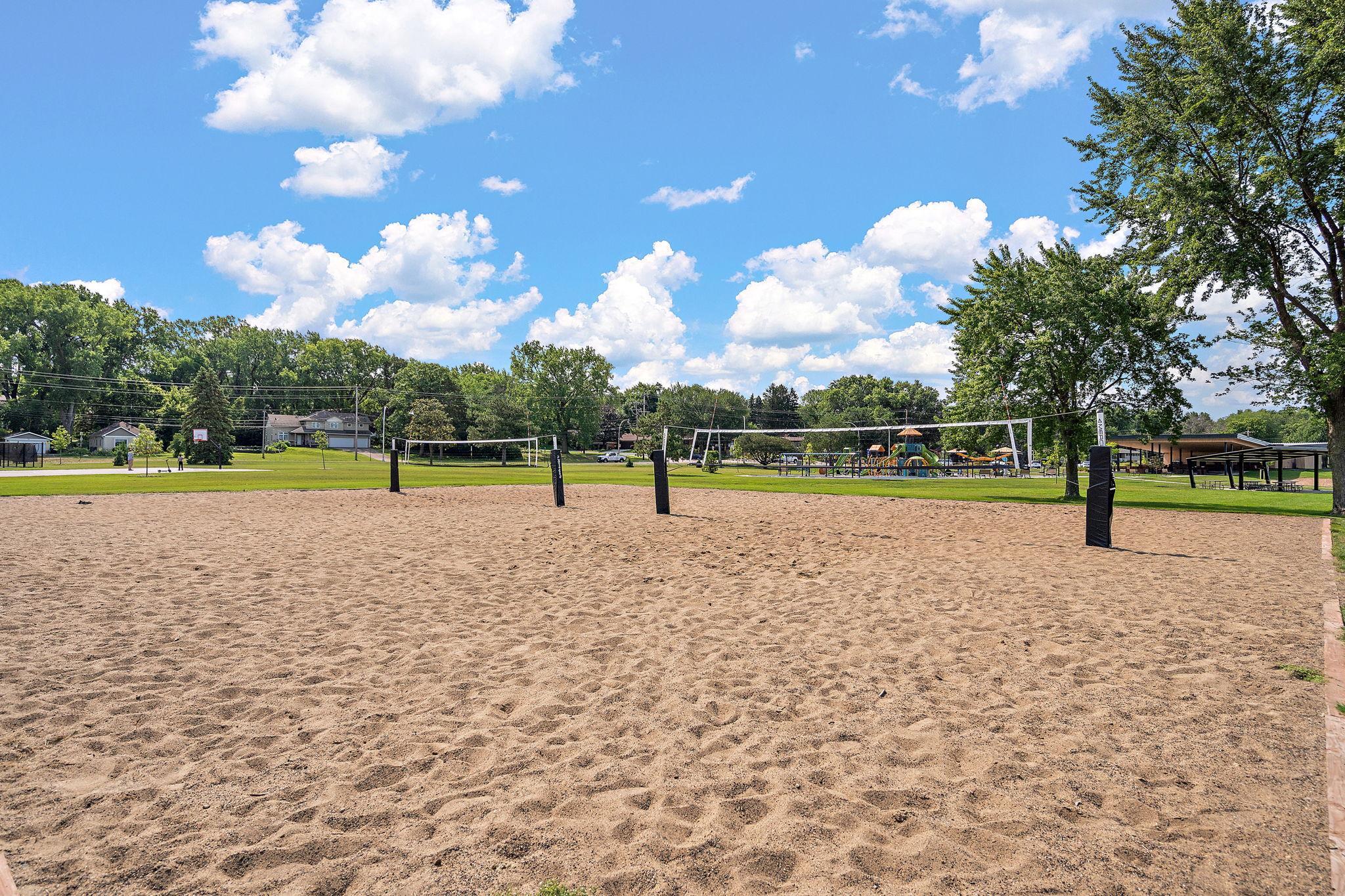 View of Residential at 1351 Hillcrest Drive, Fridley MN 55432, Fridley (35 of 43) - Mike Wilen | Minnesota Team Real Estate