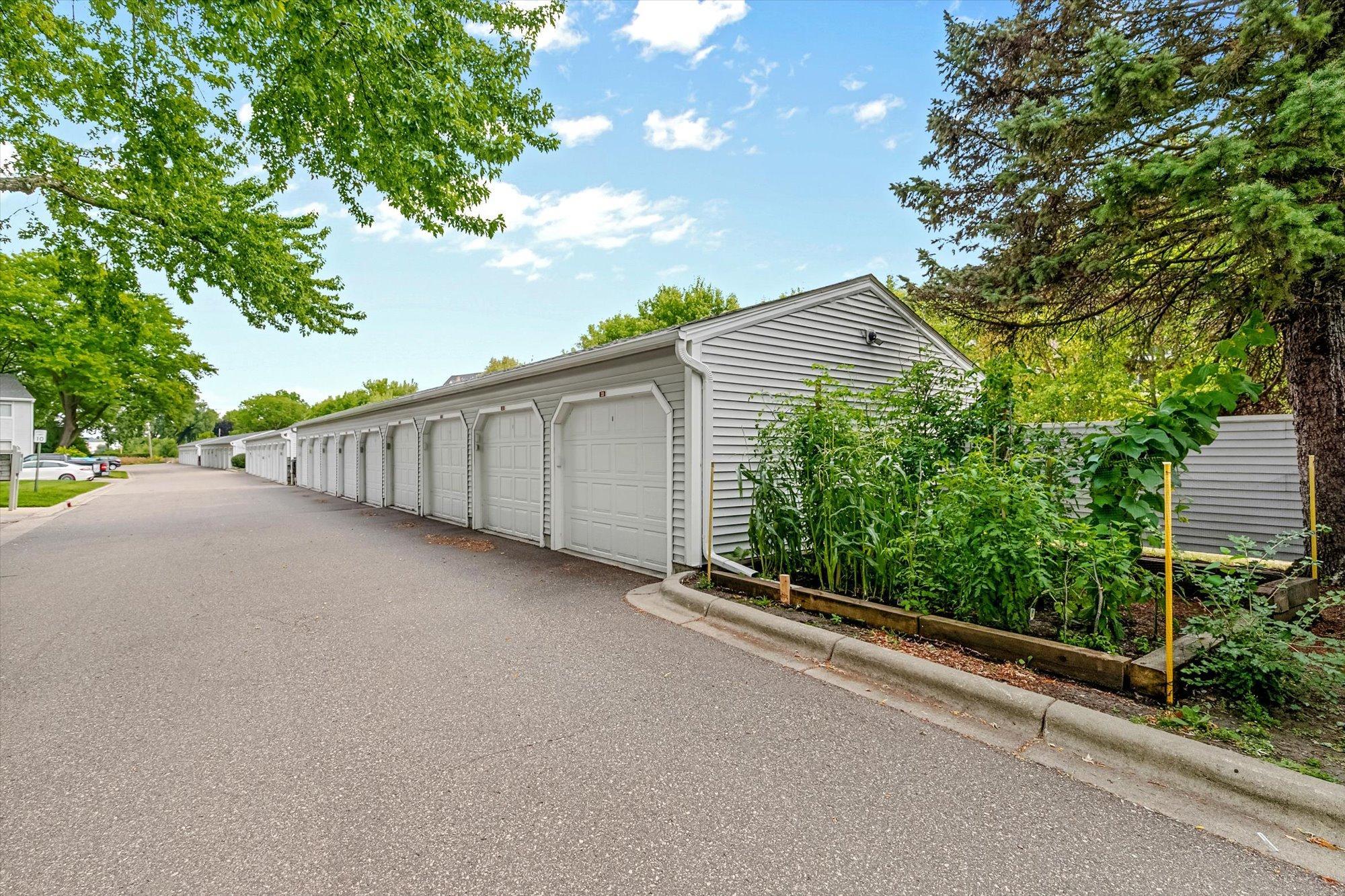 View of Residential at 2296 Benson Avenue #G, Saint Paul MN 55116, Saint Paul (23 of 26) - Mike Wilen | Minnesota Team Real Estate