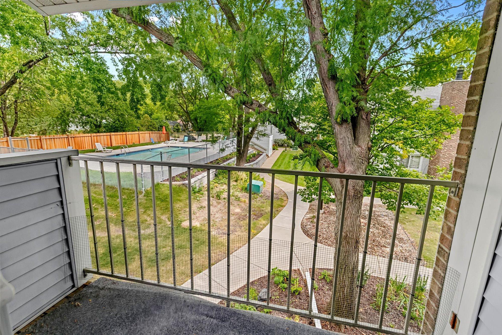 View of Residential at 2296 Benson Avenue #G, Saint Paul MN 55116, Saint Paul (22 of 26) - Mike Wilen | Minnesota Team Real Estate