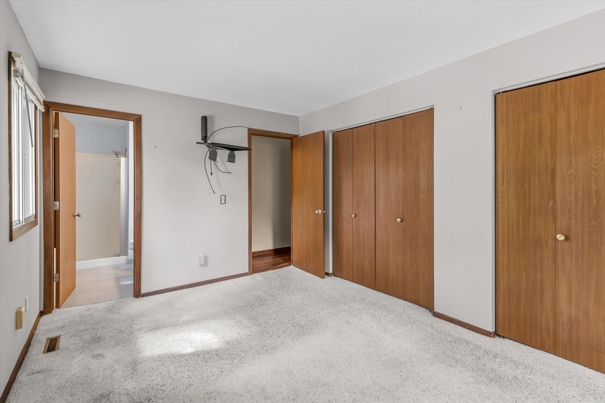 View of Residential at 2296 Benson Avenue #G, Saint Paul MN 55116, Saint Paul (17 of 26) - Mike Wilen | Minnesota Team Real Estate