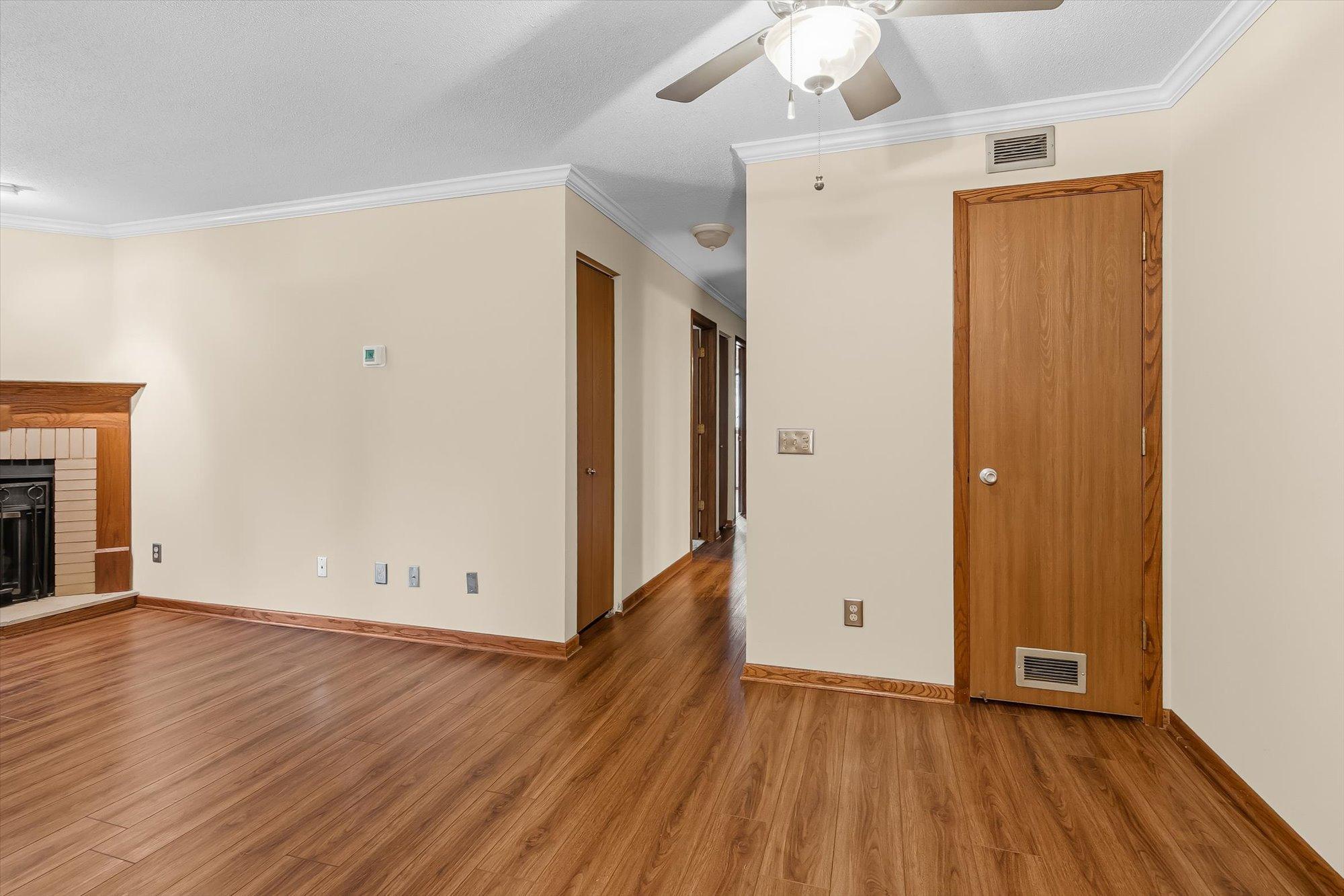 View of Residential at 2296 Benson Avenue #G, Saint Paul MN 55116, Saint Paul (13 of 26) - Mike Wilen | Minnesota Team Real Estate
